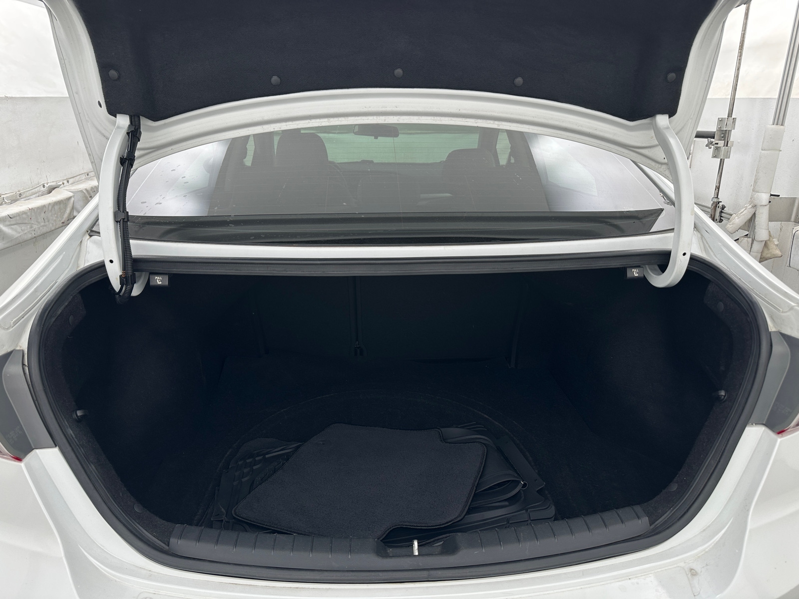 Thumbnail: 2017 Hyundai Elantra - 7