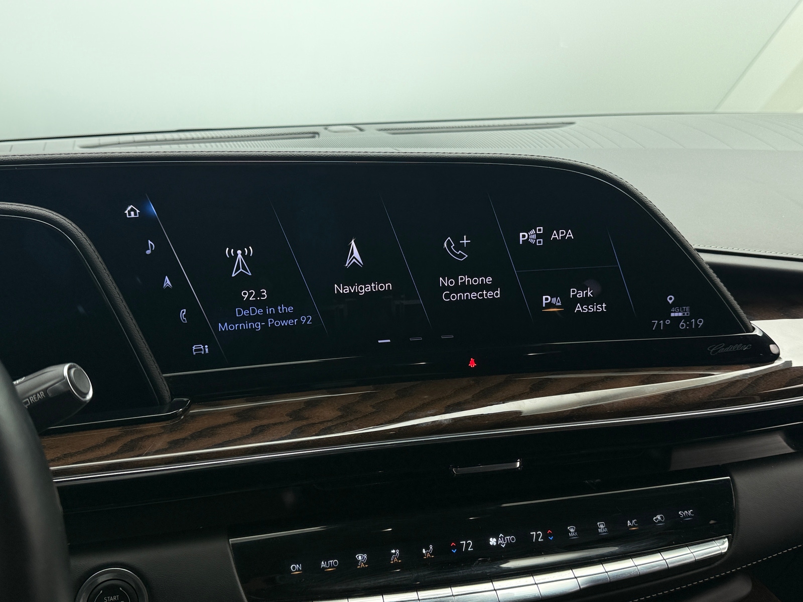 Thumbnail: 2023 Cadillac Escalade - 3