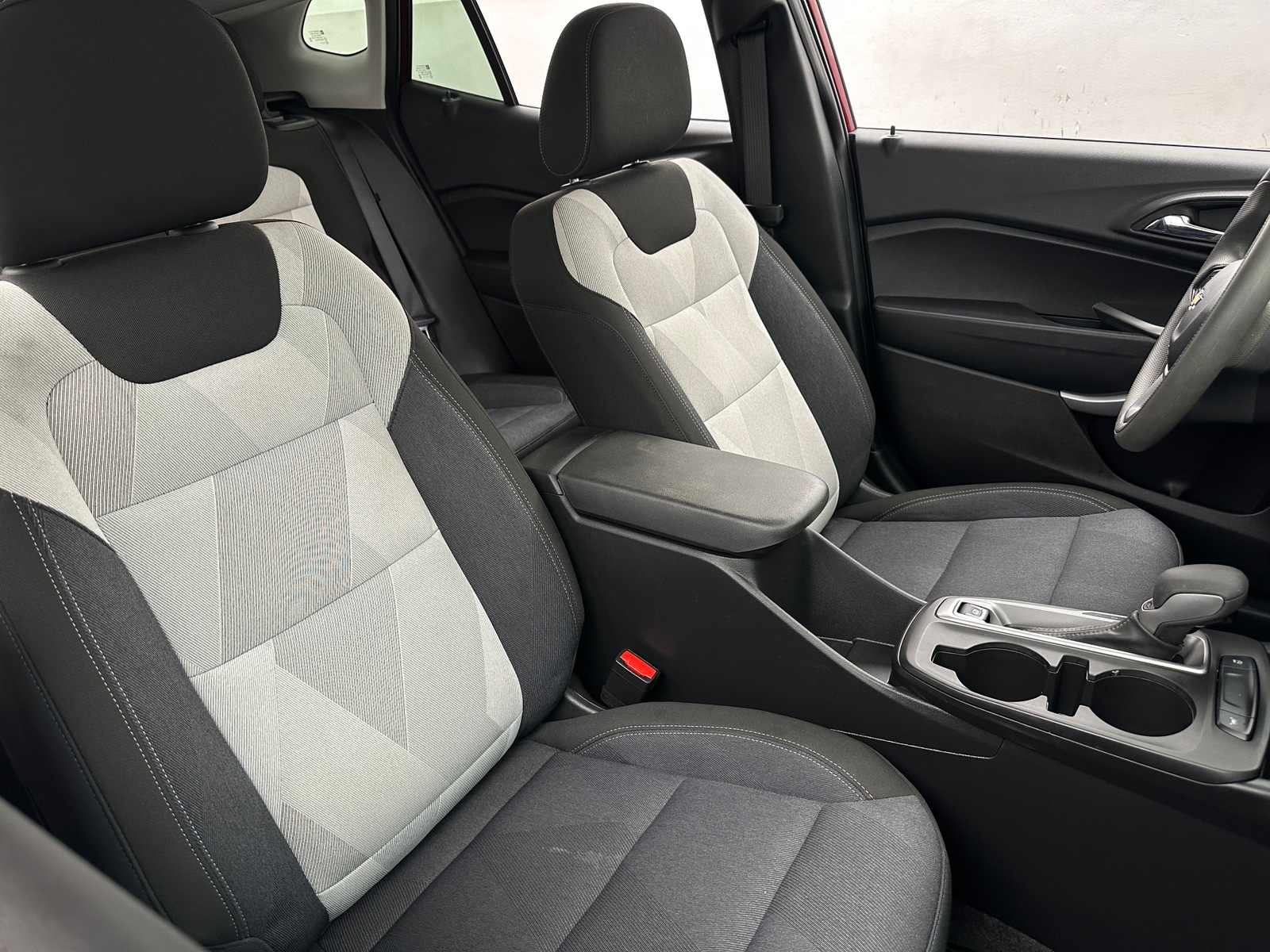 Thumbnail: 2025 Chevrolet Trax - 2