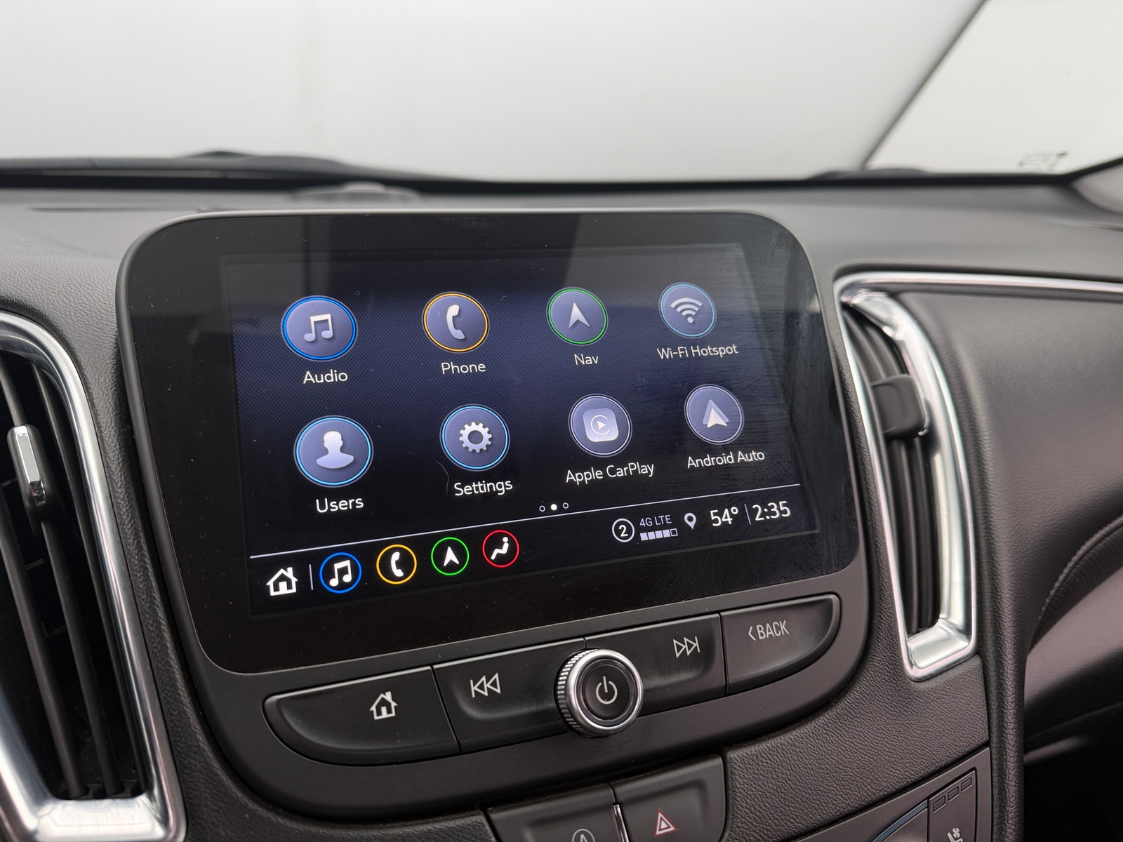 Thumbnail: 2024 Chevrolet Malibu - 3