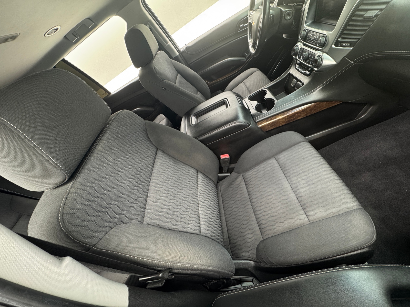 Thumbnail: 2019 Chevrolet Suburban - 2