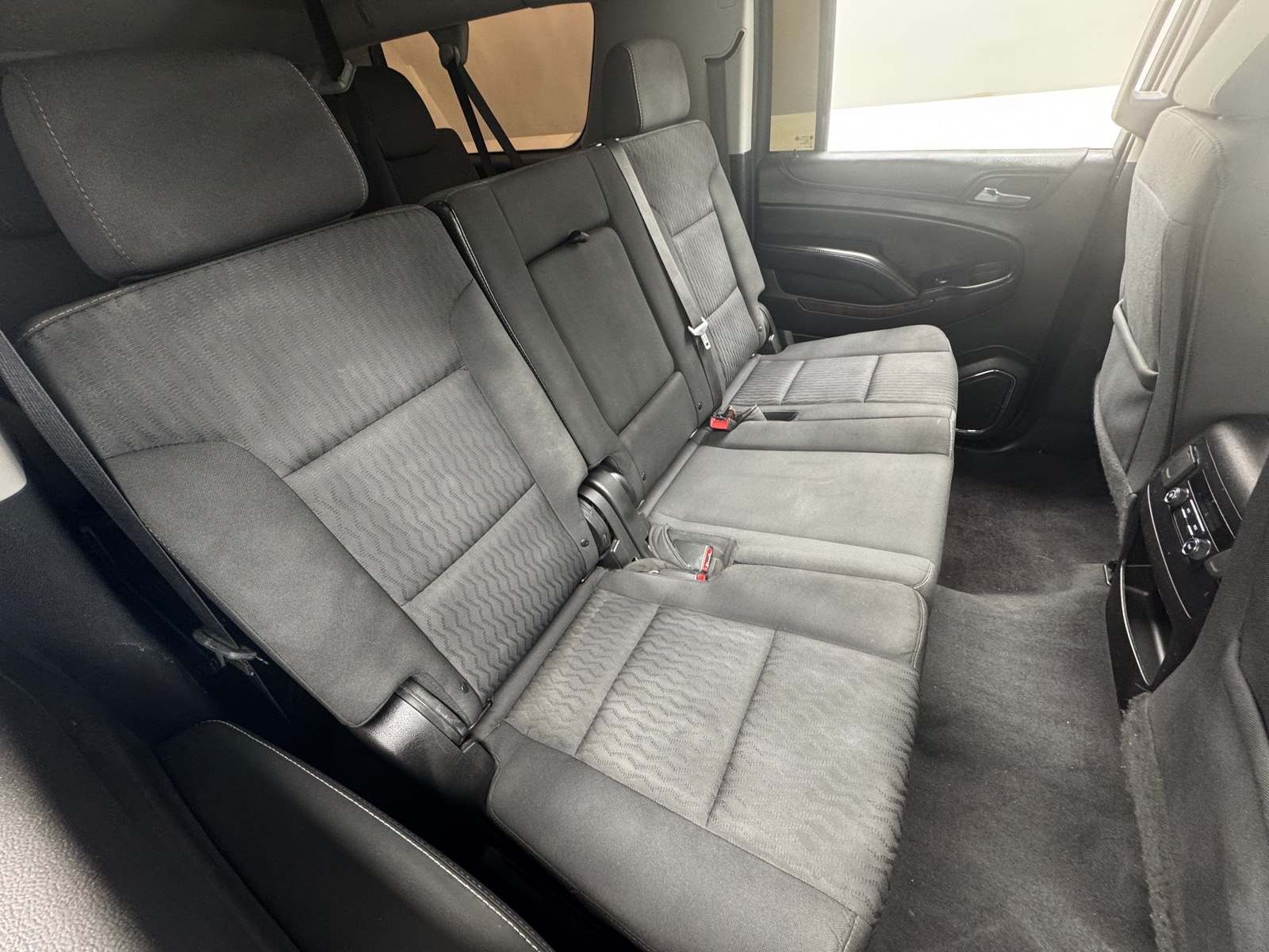 Thumbnail: 2019 Chevrolet Suburban - 6