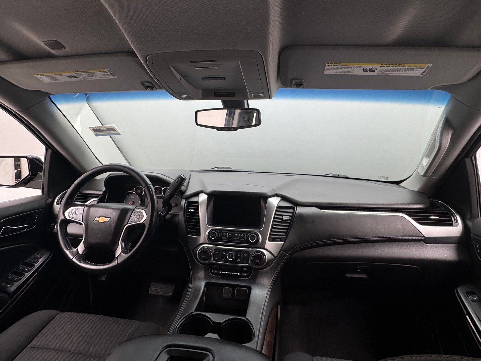 Thumbnail: 2019 Chevrolet Suburban - 3