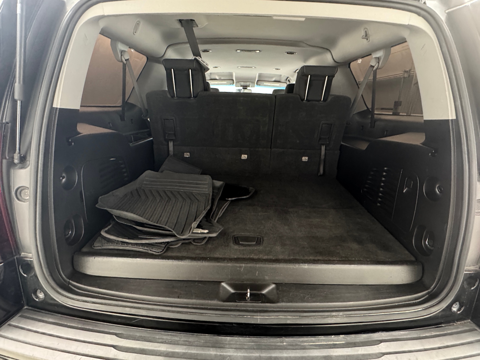 Thumbnail: 2019 Chevrolet Suburban - 7