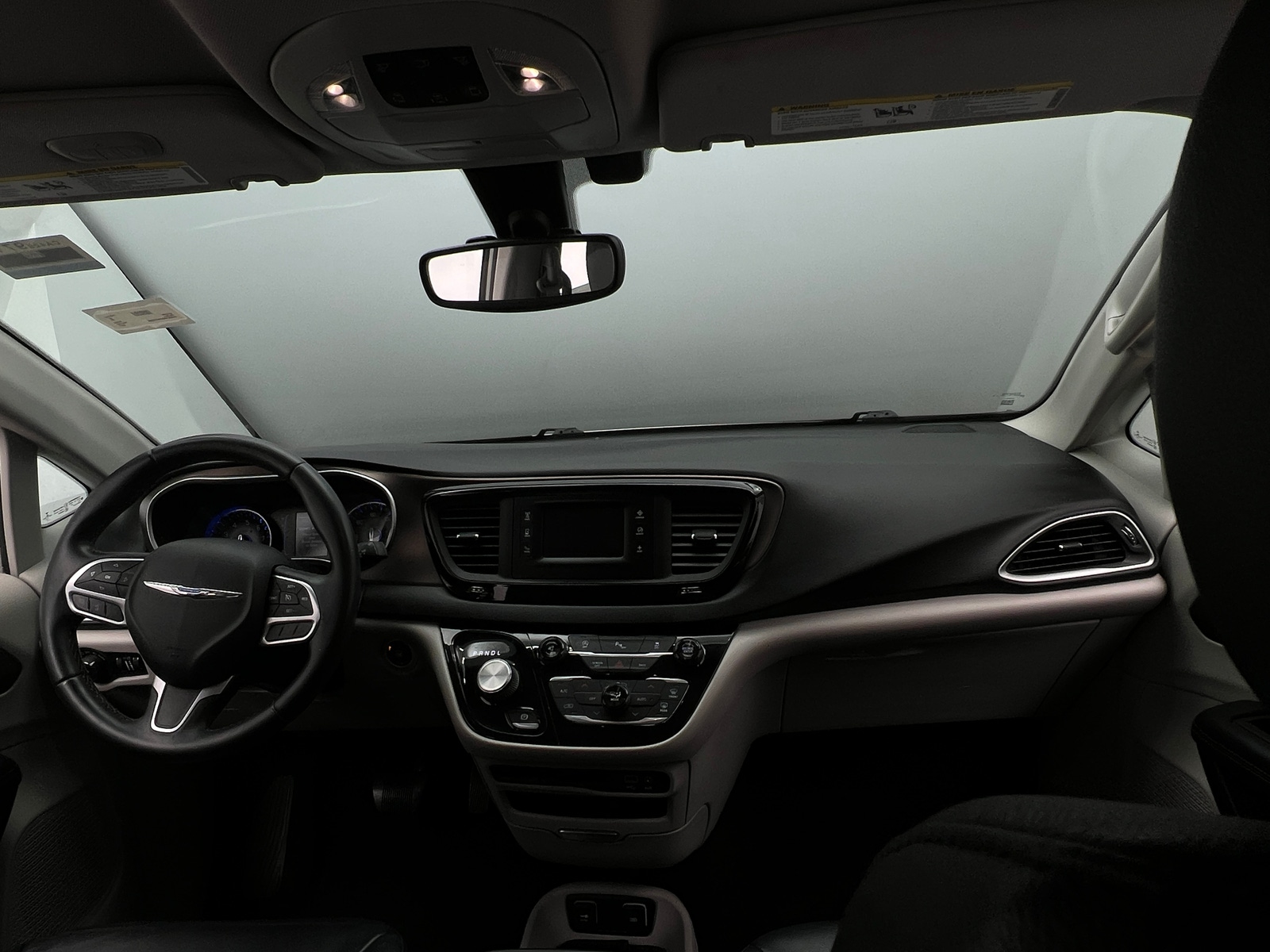 Thumbnail: 2017 Chrysler Pacifica - 3