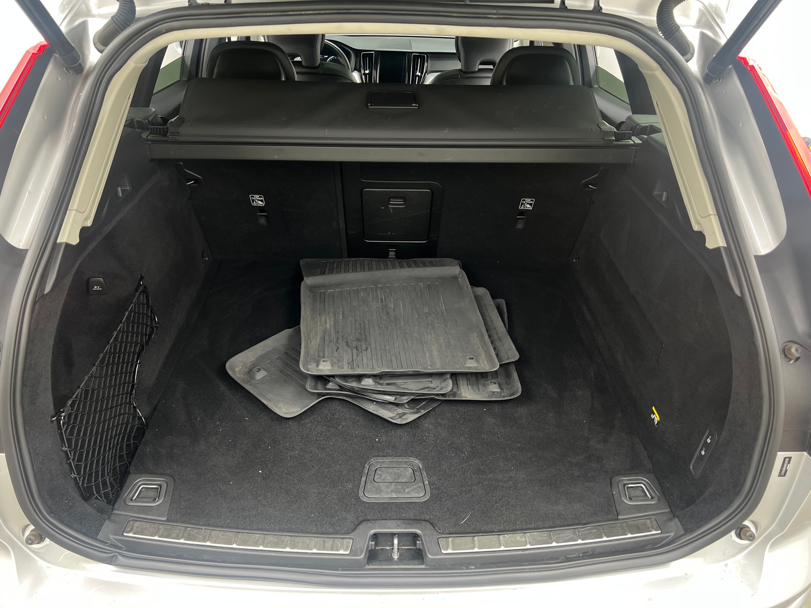 Thumbnail: 2019 Volvo XC60 - 6