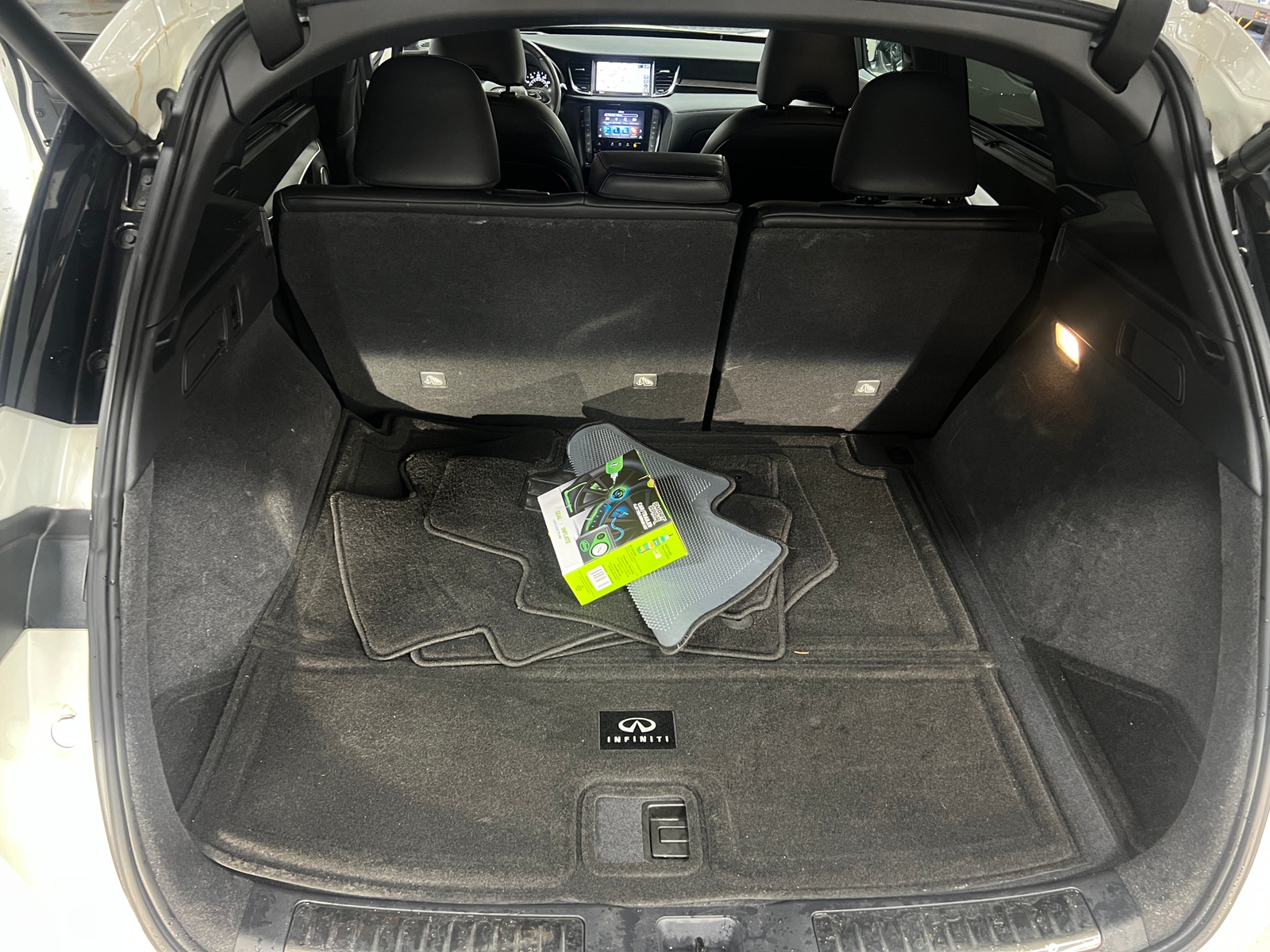 Thumbnail: 2022 INFINITI QX50 - 6