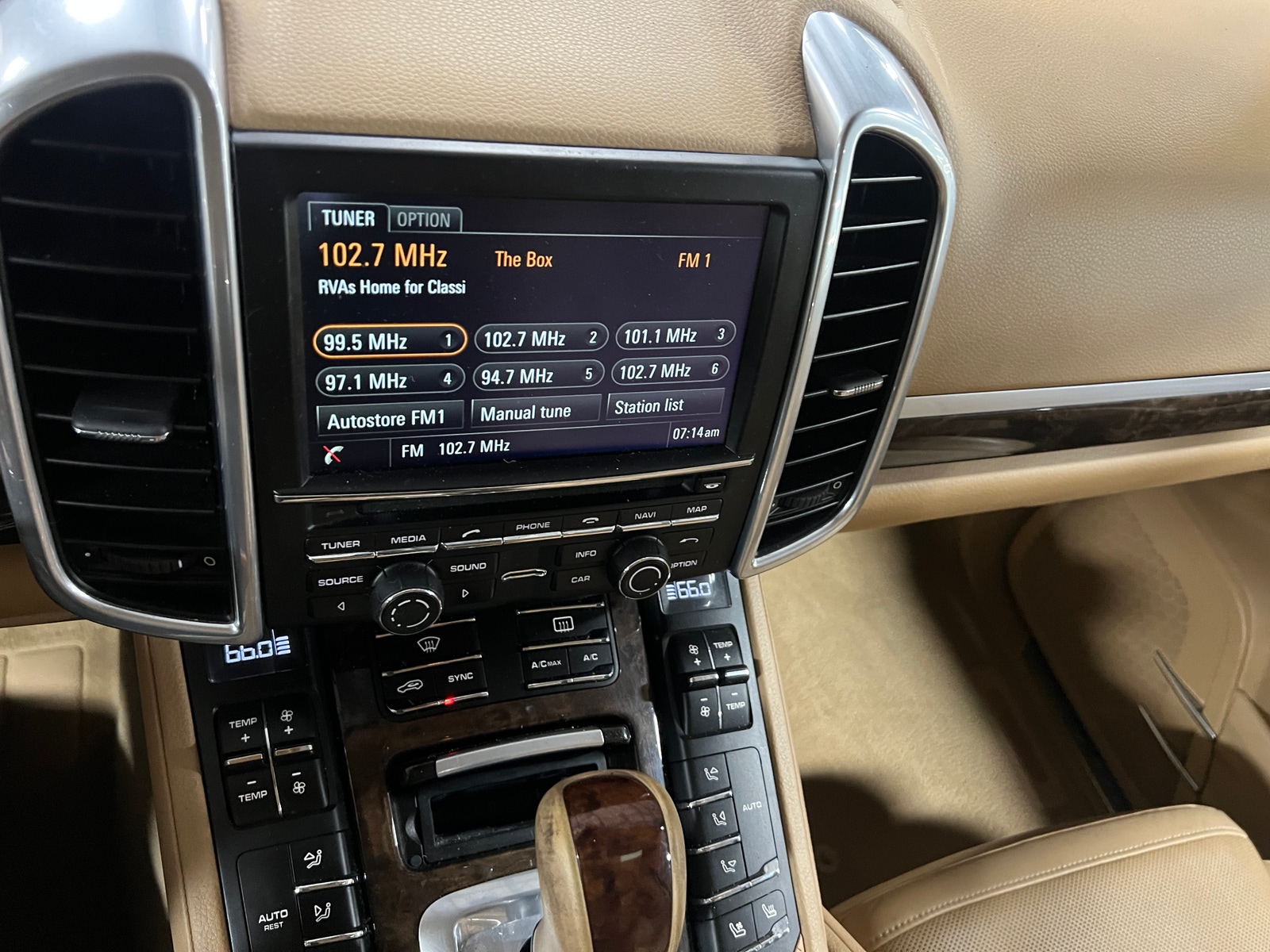 Thumbnail: 2015 Porsche Cayenne - 3