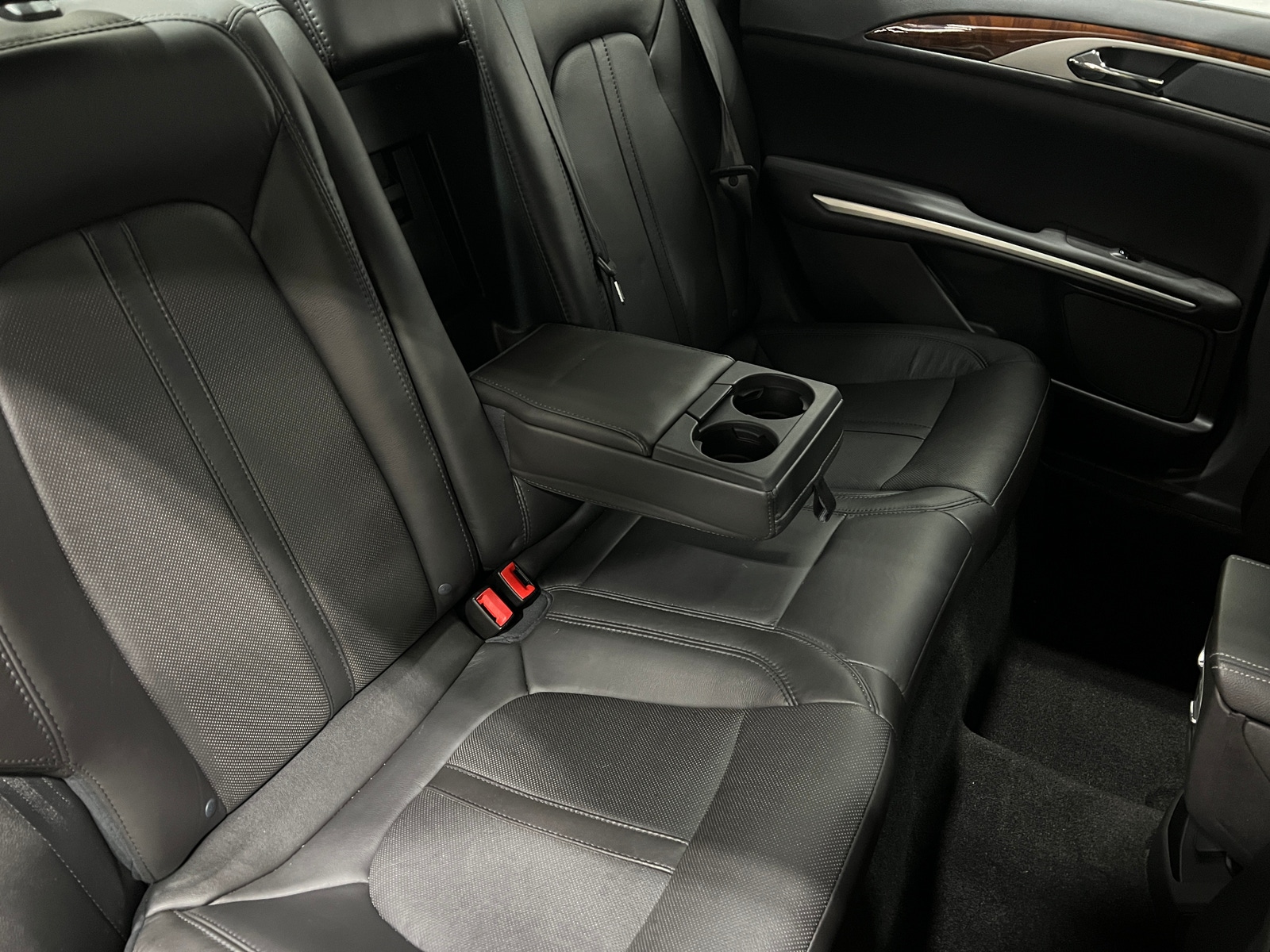 Thumbnail: 2014 Lincoln MKZ - 5