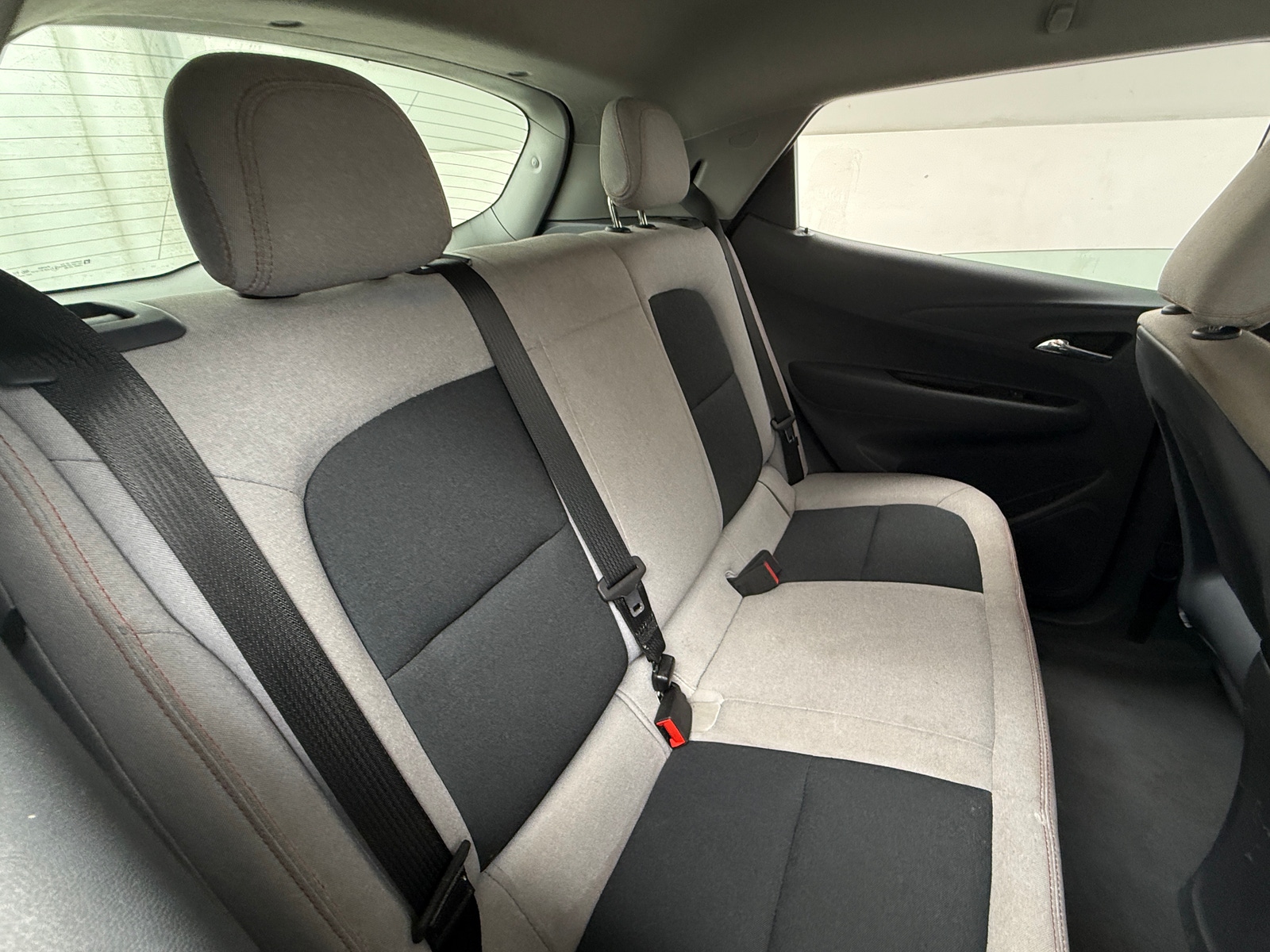 Thumbnail: 2018 Chevrolet Bolt EV - 6