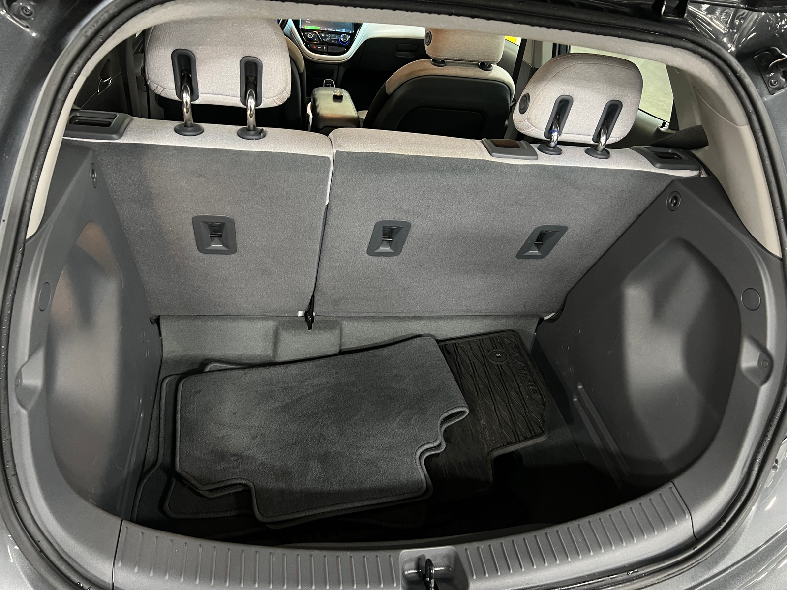 Thumbnail: 2018 Chevrolet Bolt EV - 7