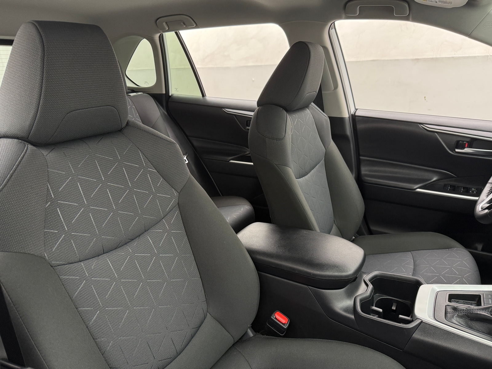 Thumbnail: 2025 Toyota RAV4 - 2