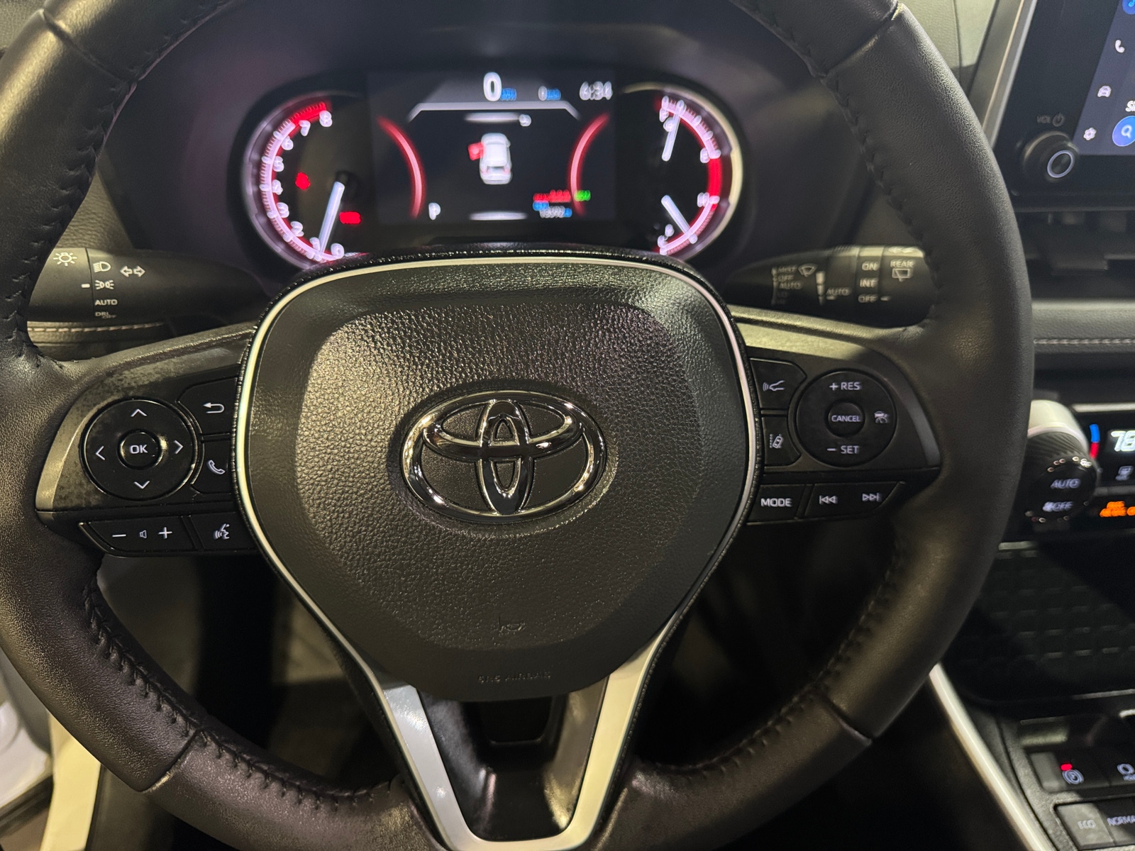 Thumbnail: 2025 Toyota RAV4 - 5