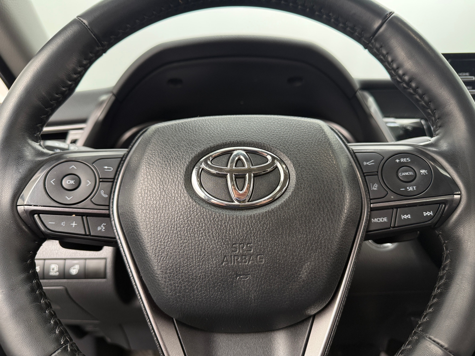 Thumbnail: 2023 Toyota Camry - 4