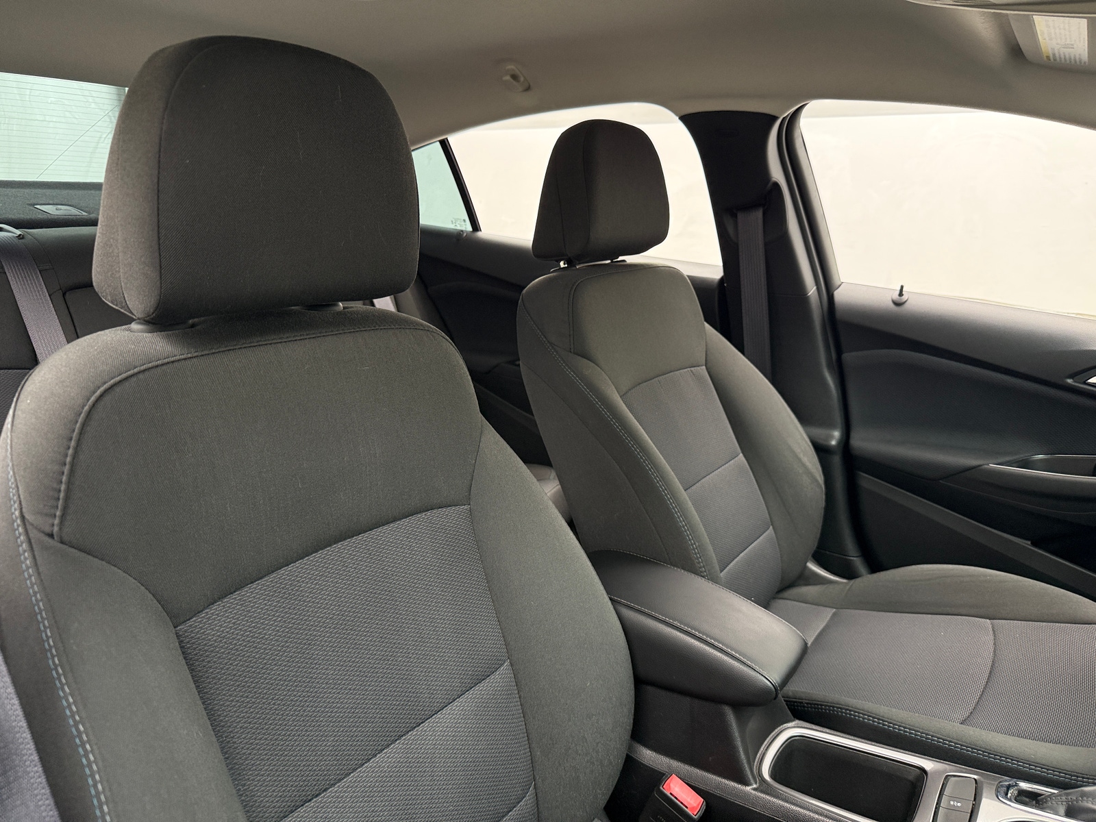 Thumbnail: 2017 Chevrolet Cruze - 2