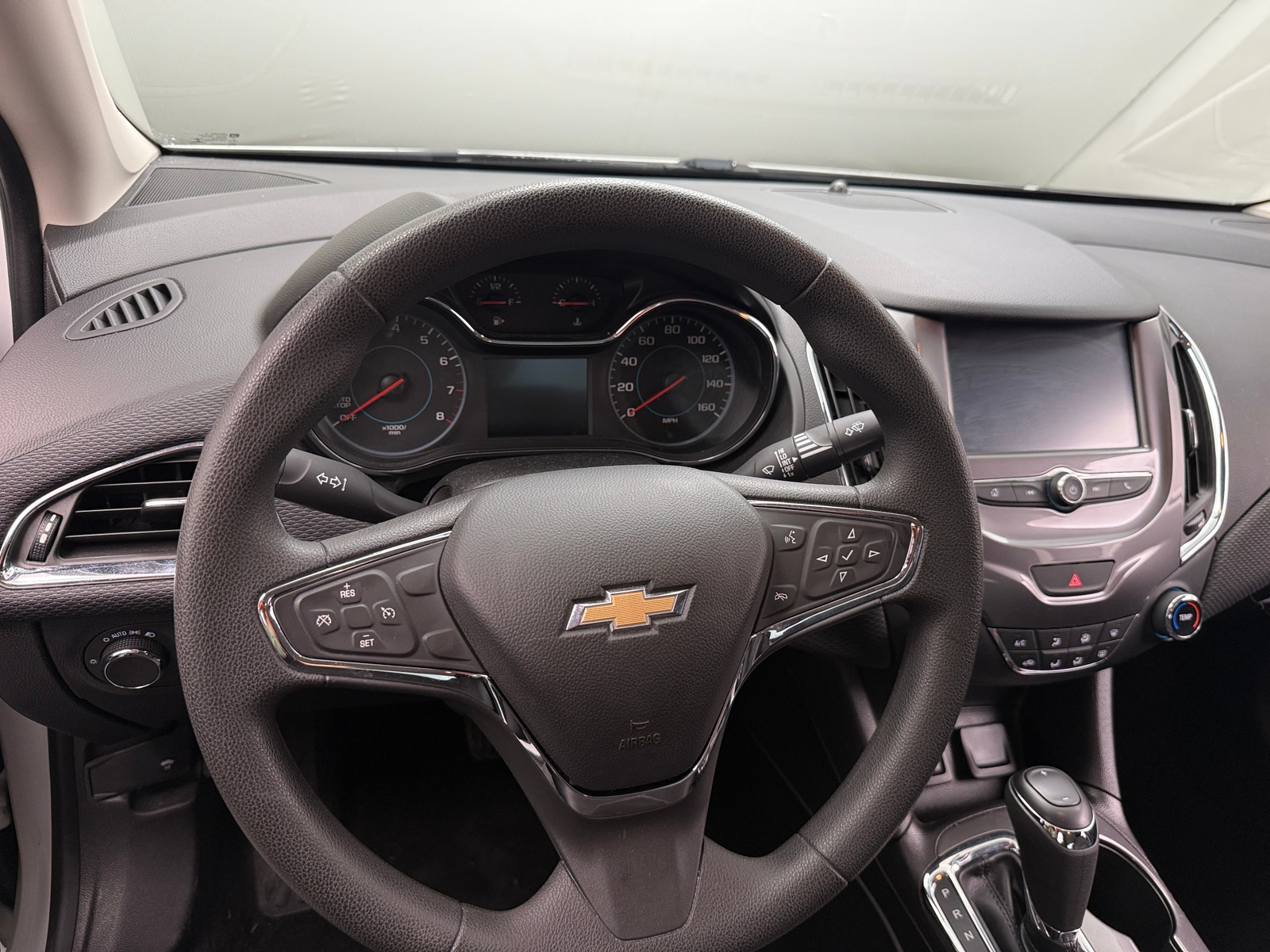 Thumbnail: 2017 Chevrolet Cruze - 5