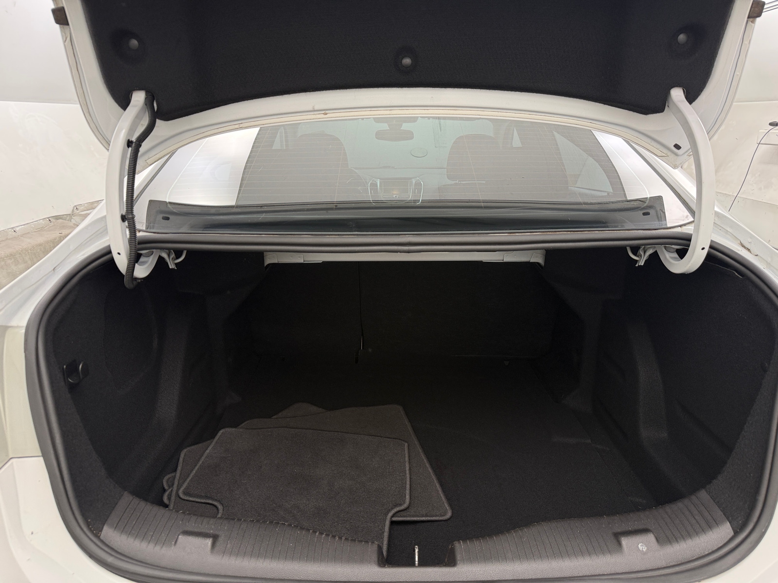 Thumbnail: 2017 Chevrolet Cruze - 7