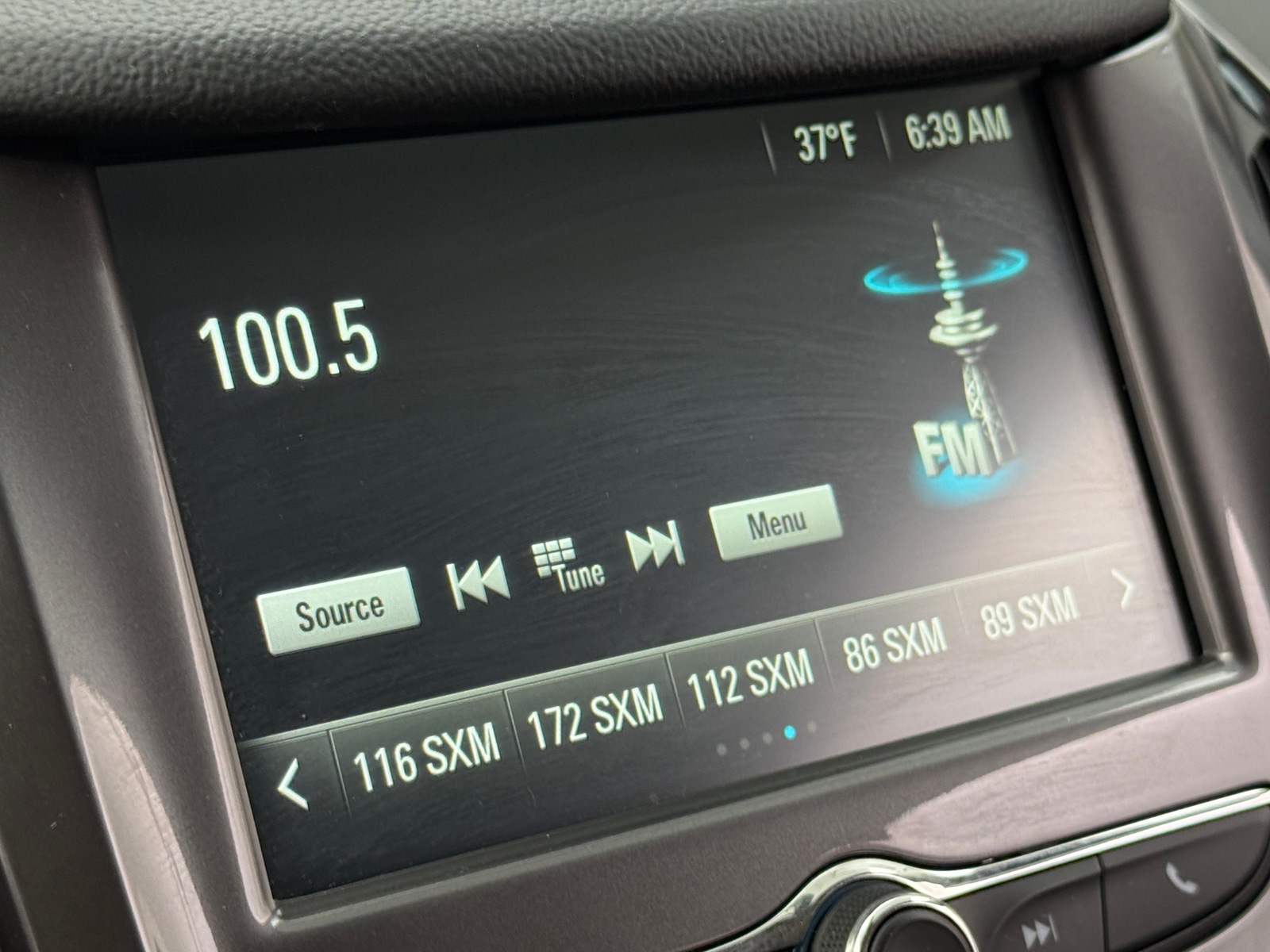 Thumbnail: 2017 Chevrolet Cruze - 4