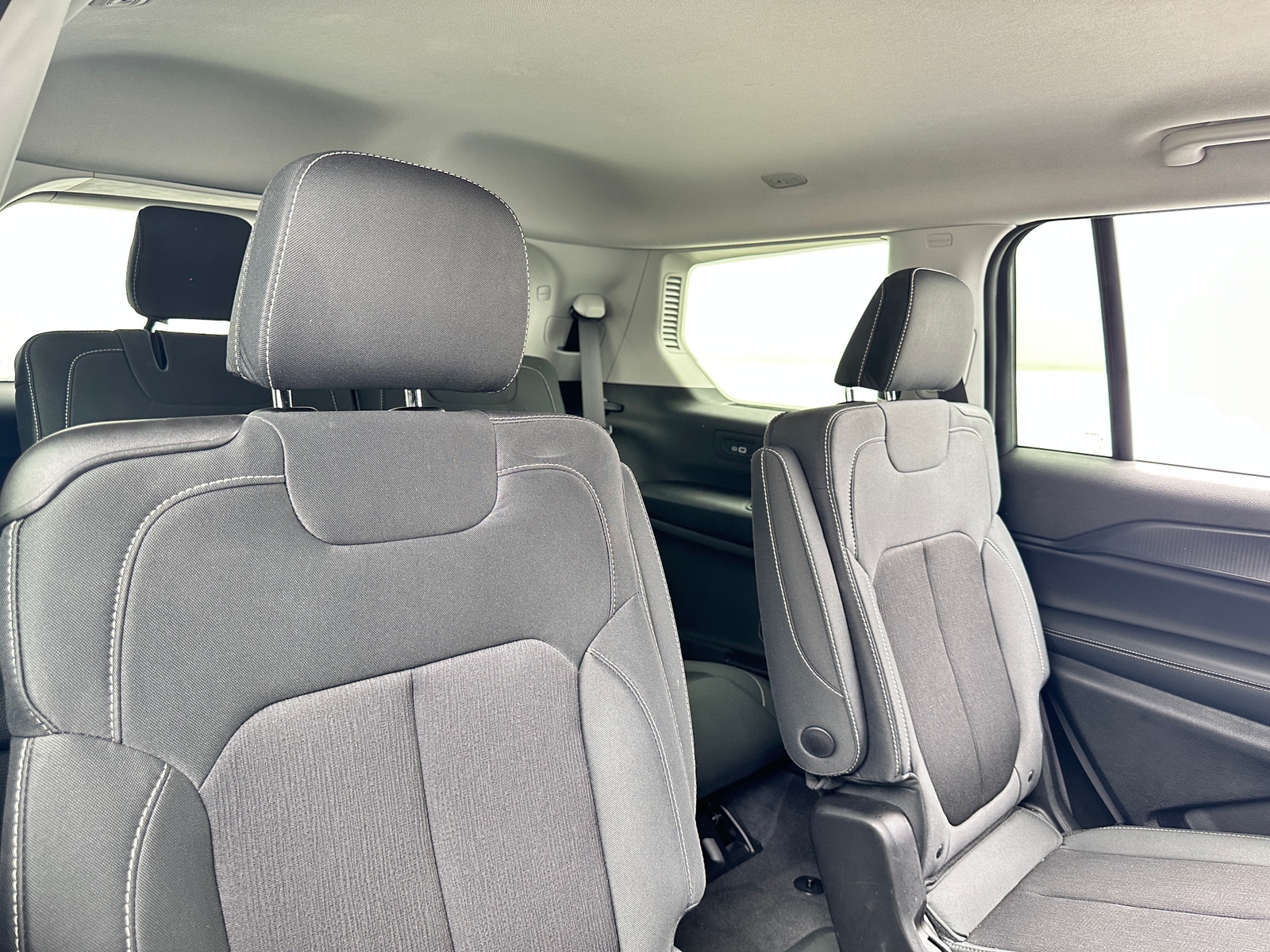 Thumbnail: 2023 Jeep Grand Cherokee L - 6