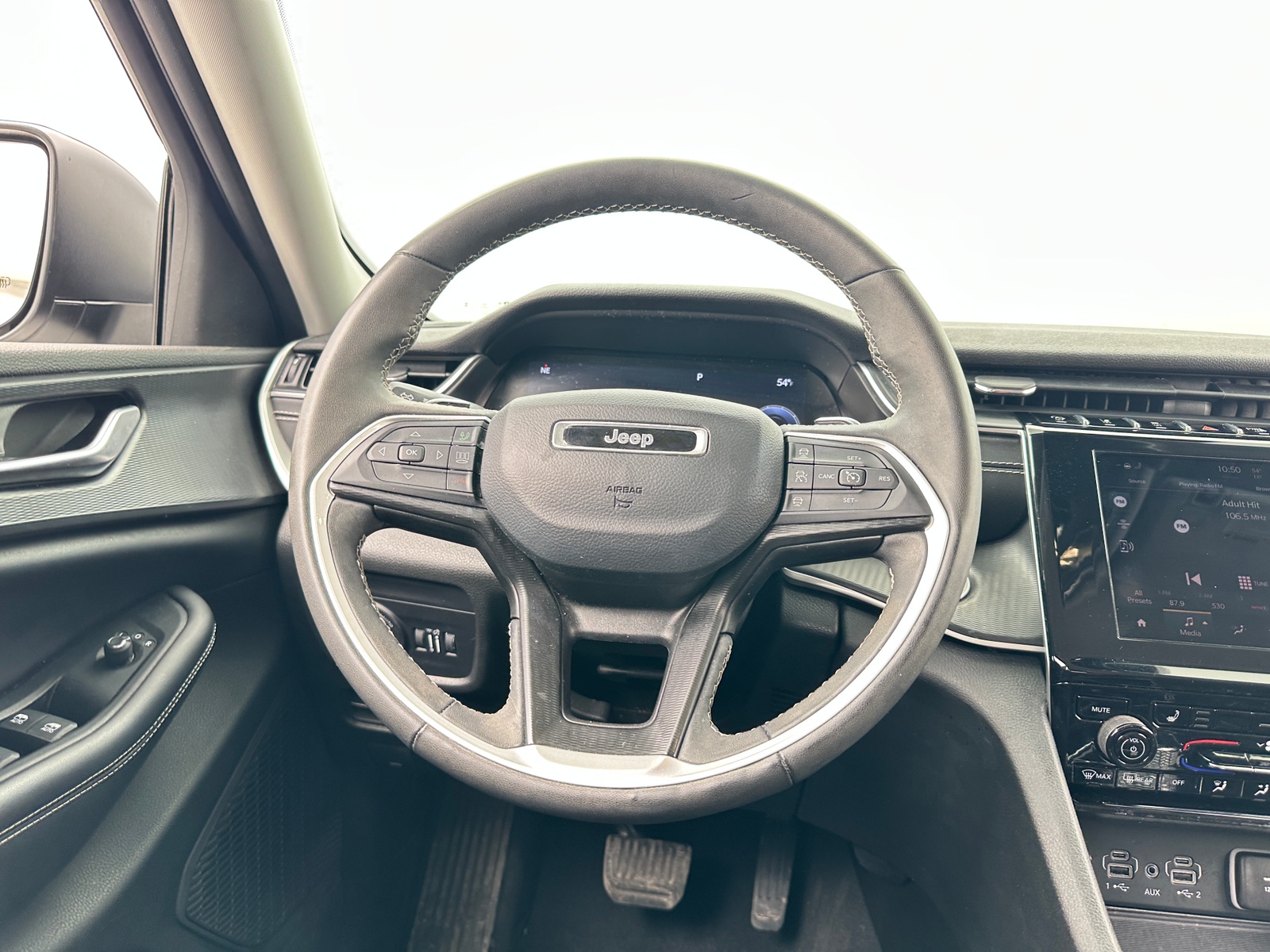 Thumbnail: 2023 Jeep Grand Cherokee L - 5