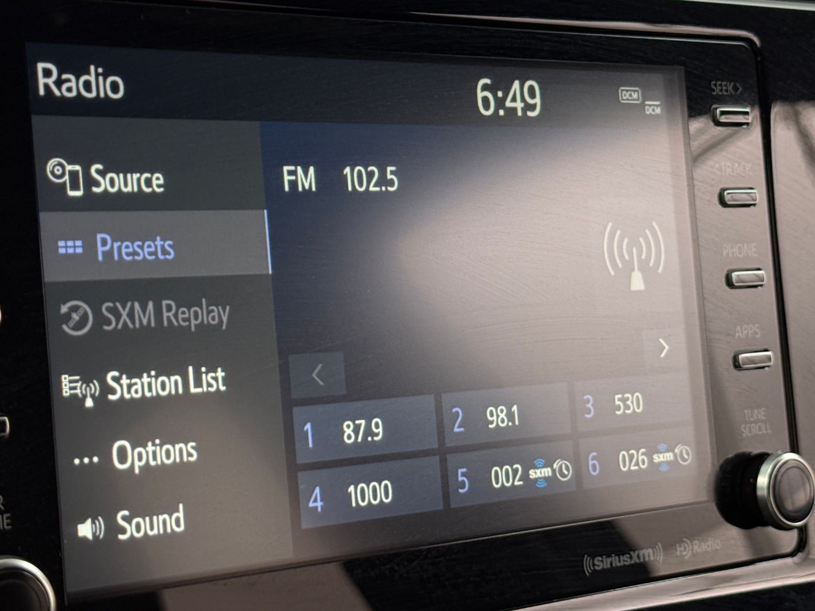 Thumbnail: 2022 Toyota Venza - 4