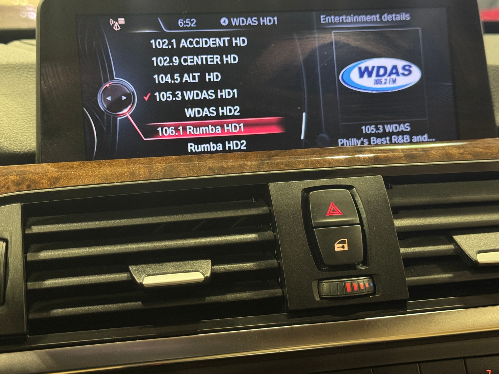 Thumbnail: 2015 BMW 3 Series - 3