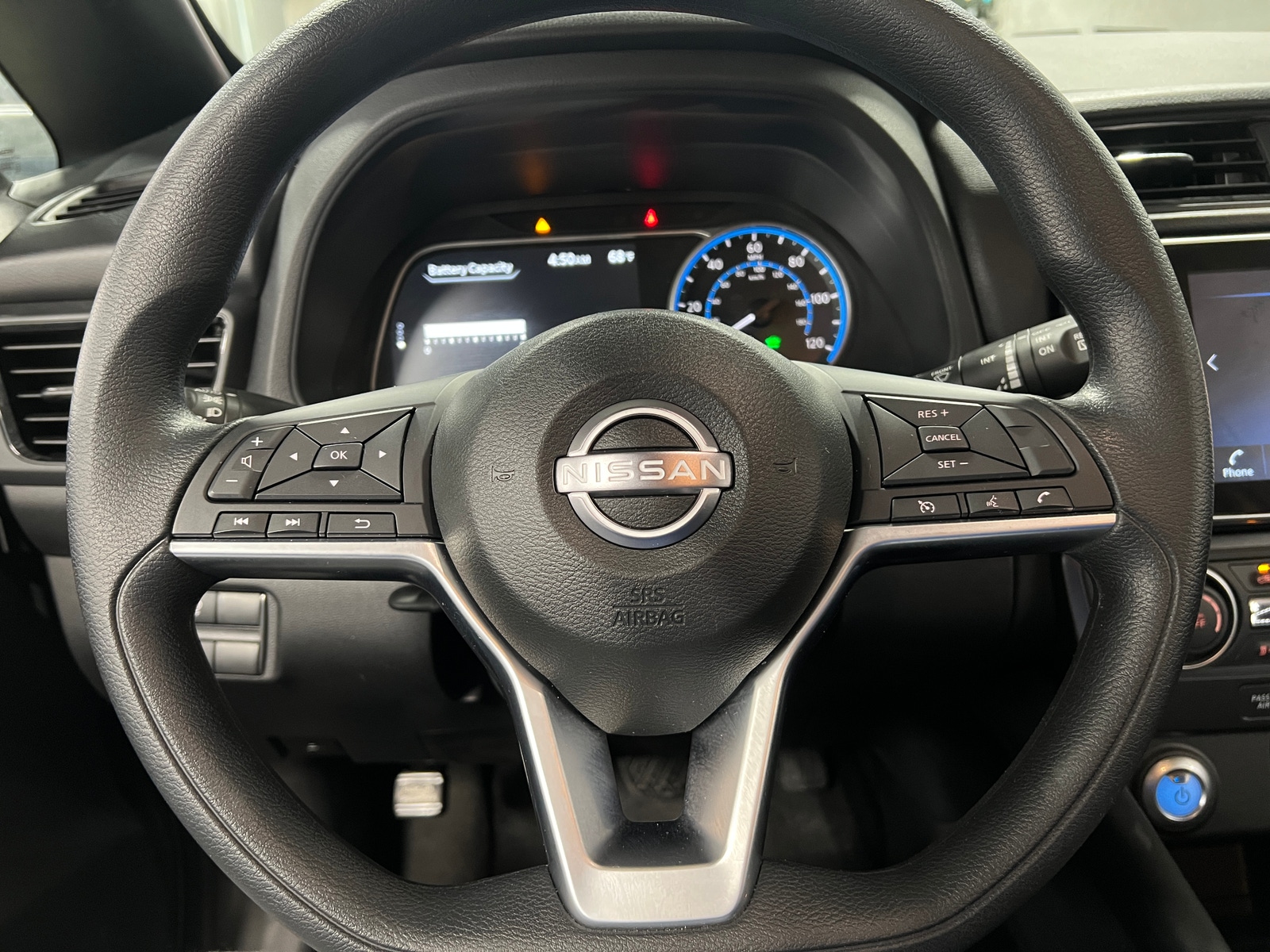 Thumbnail: 2025 Nissan Leaf - 5