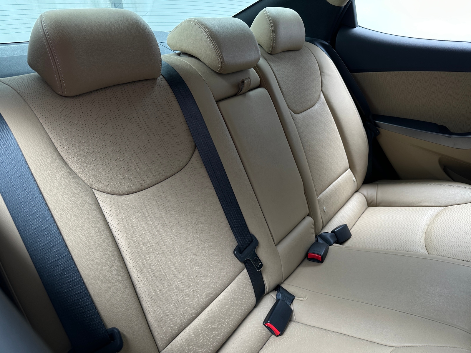 Thumbnail: 2013 Hyundai Elantra - 5