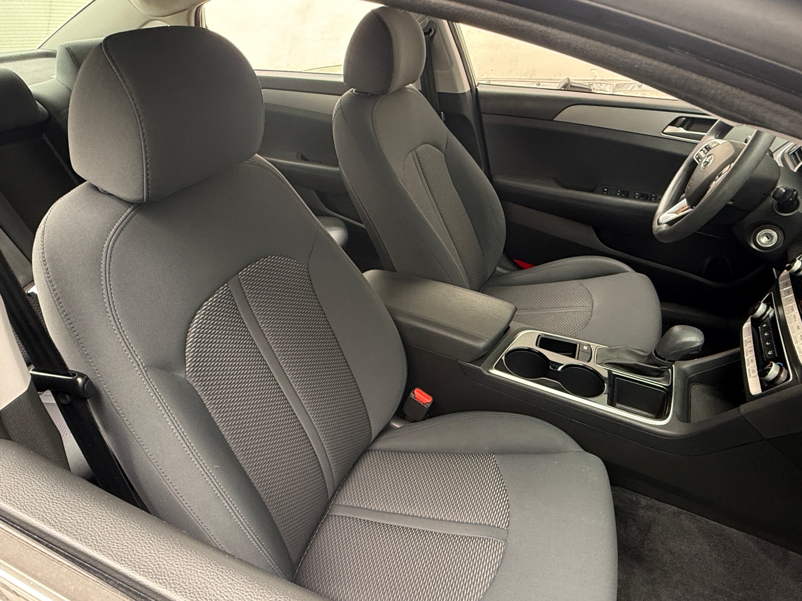 Thumbnail: 2019 Hyundai Sonata - 2