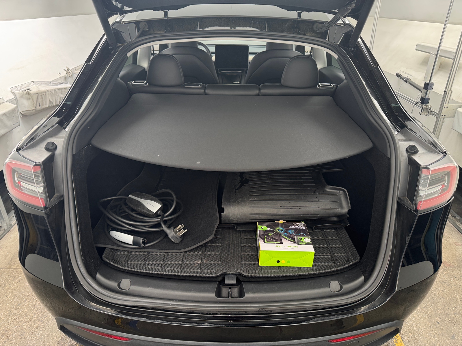 Thumbnail: 2023 Tesla Model Y - 4