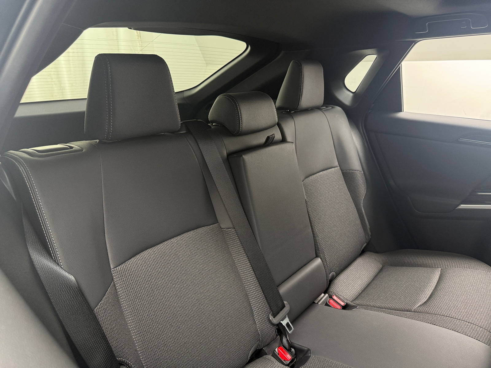 Thumbnail: 2023 Toyota bZ4X - 5