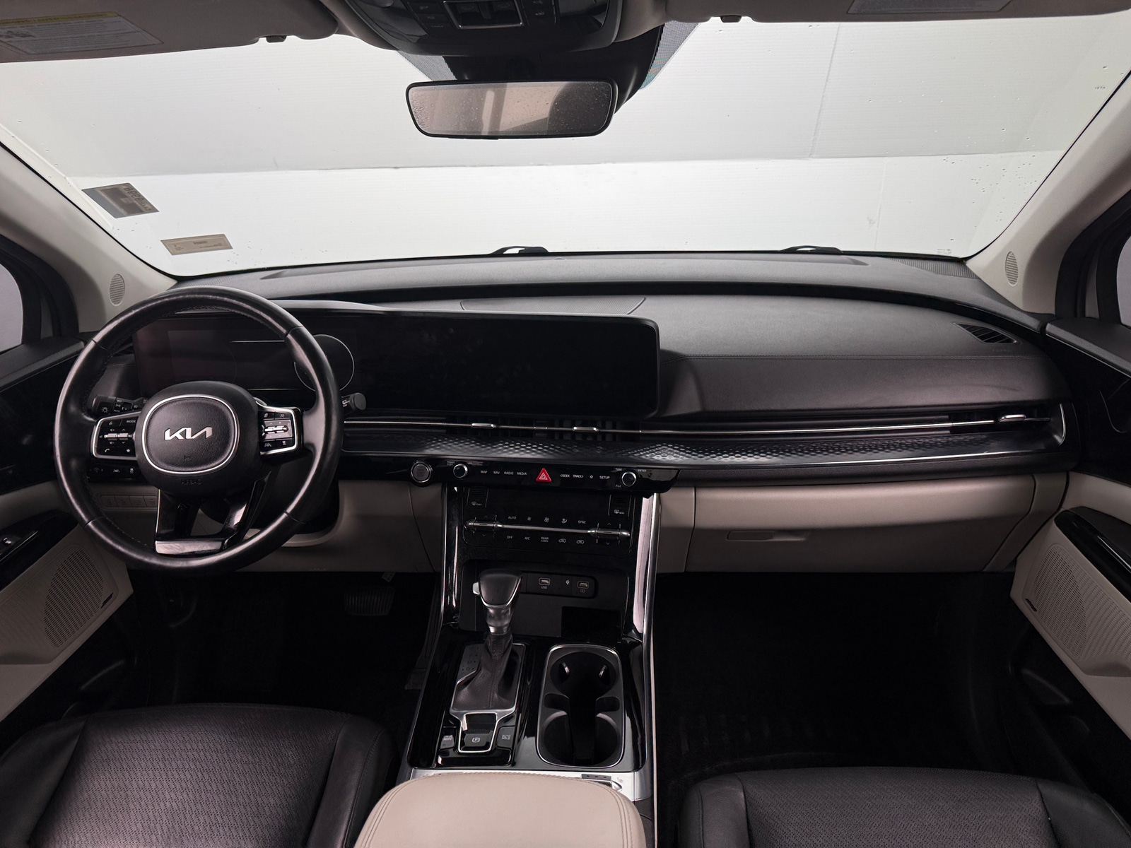 Thumbnail: 2022 Kia Carnival - 2