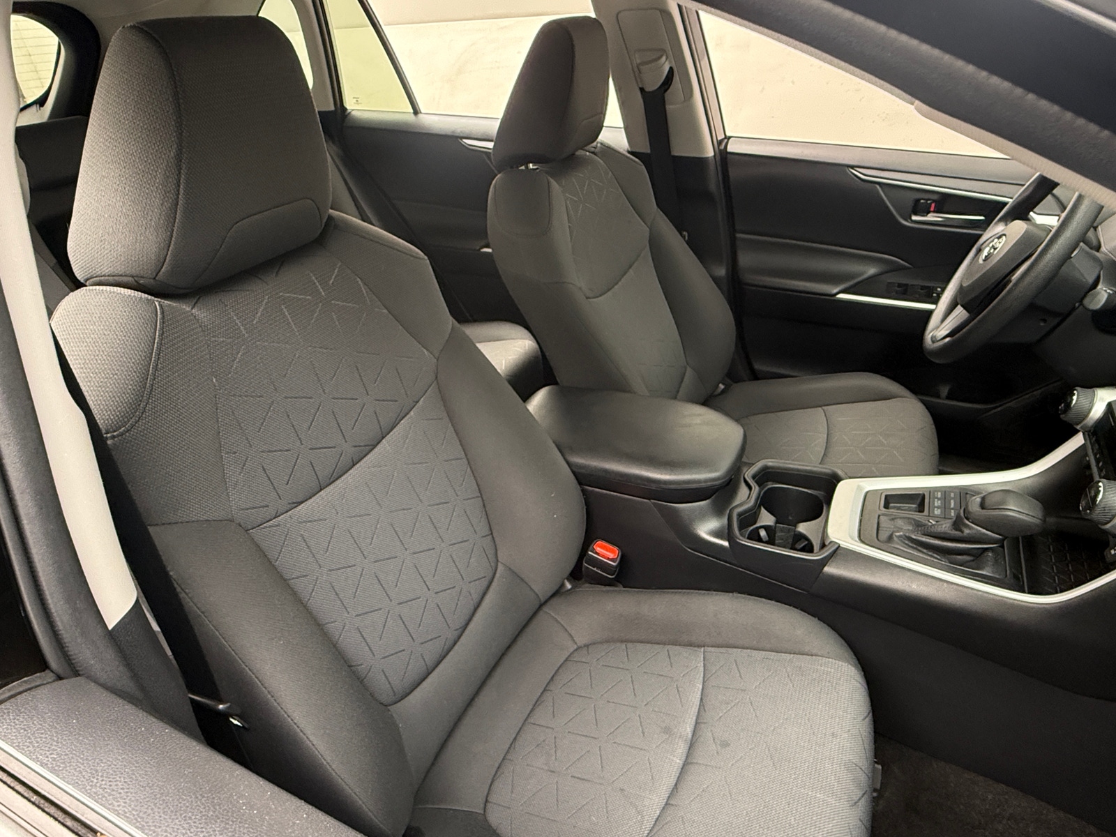 Thumbnail: 2020 Toyota RAV4 - 2