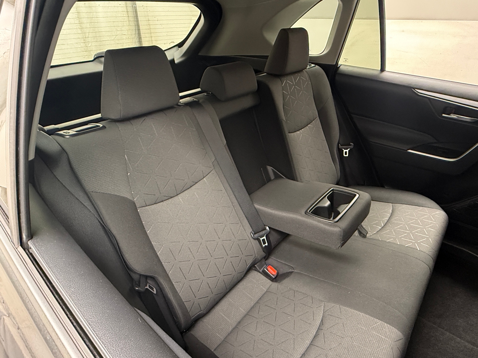 Thumbnail: 2020 Toyota RAV4 - 6