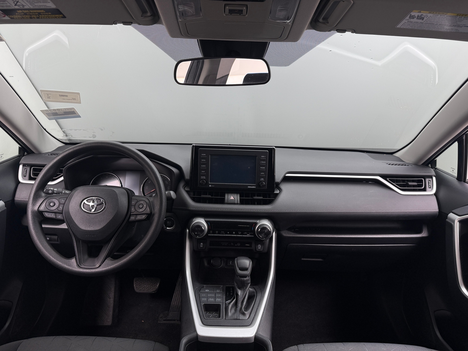 Thumbnail: 2020 Toyota RAV4 - 3