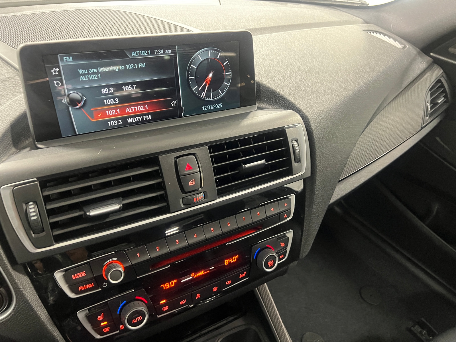 Thumbnail: 2017 BMW M2 - 2