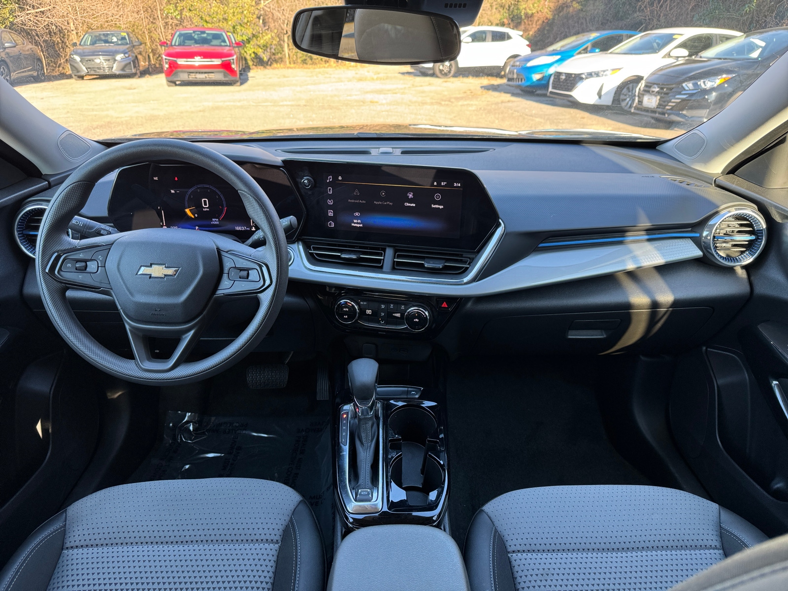 Thumbnail: 2025 Chevrolet Trax - 3