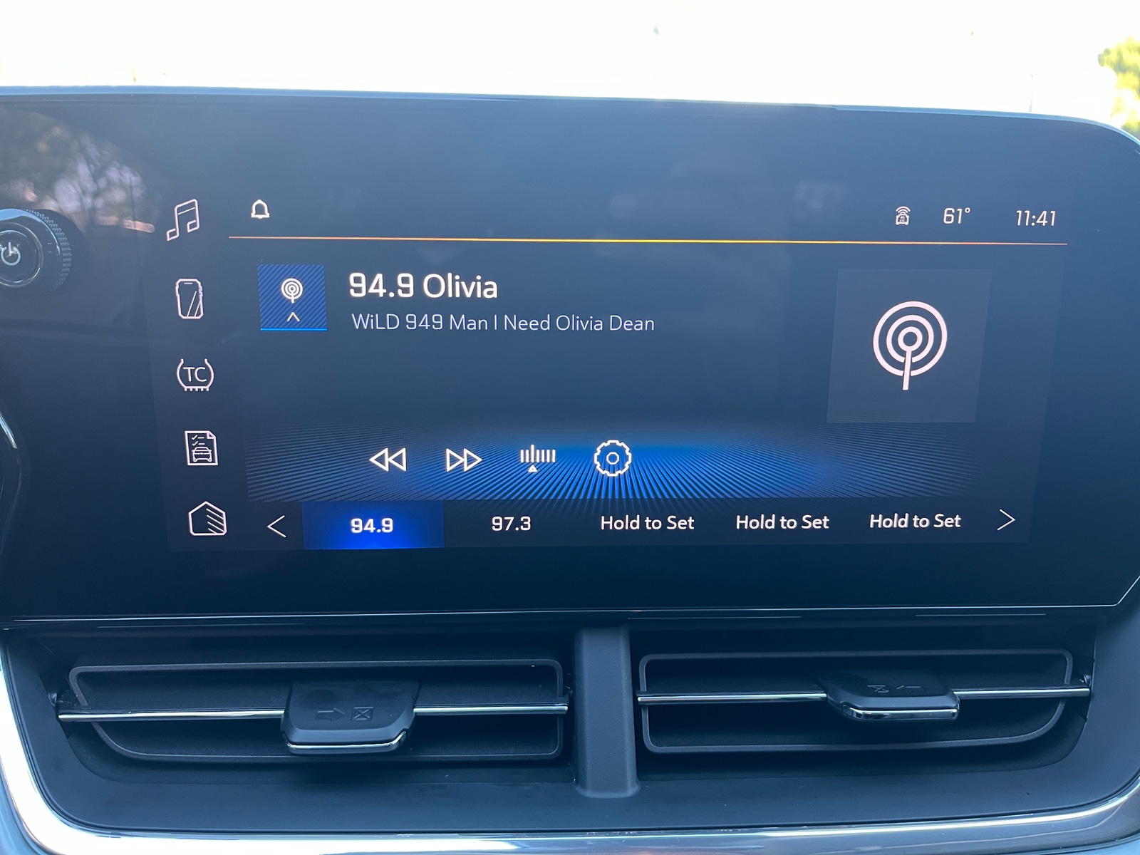 Thumbnail: 2025 Chevrolet Trax - 4