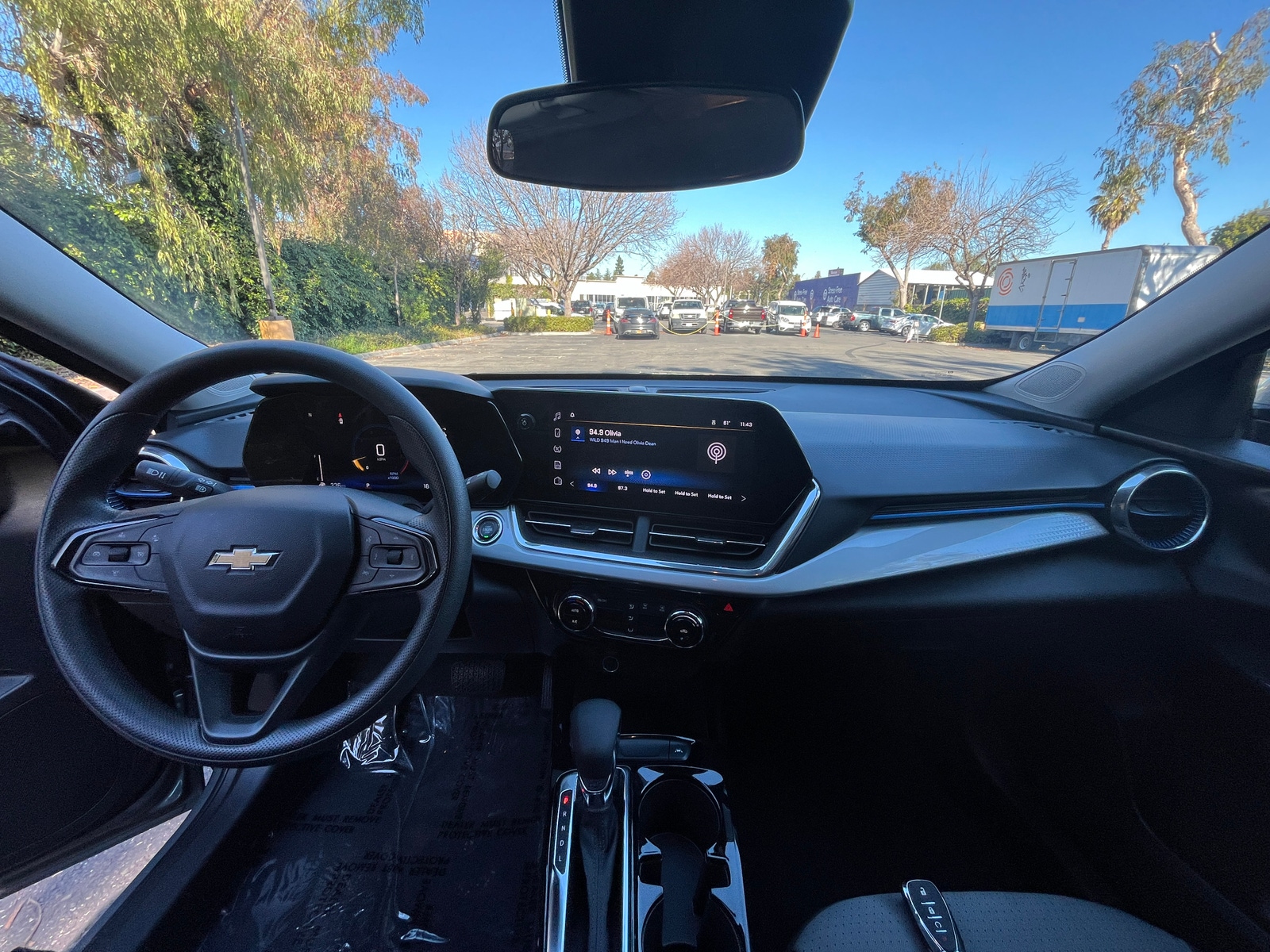 Thumbnail: 2025 Chevrolet Trax - 3