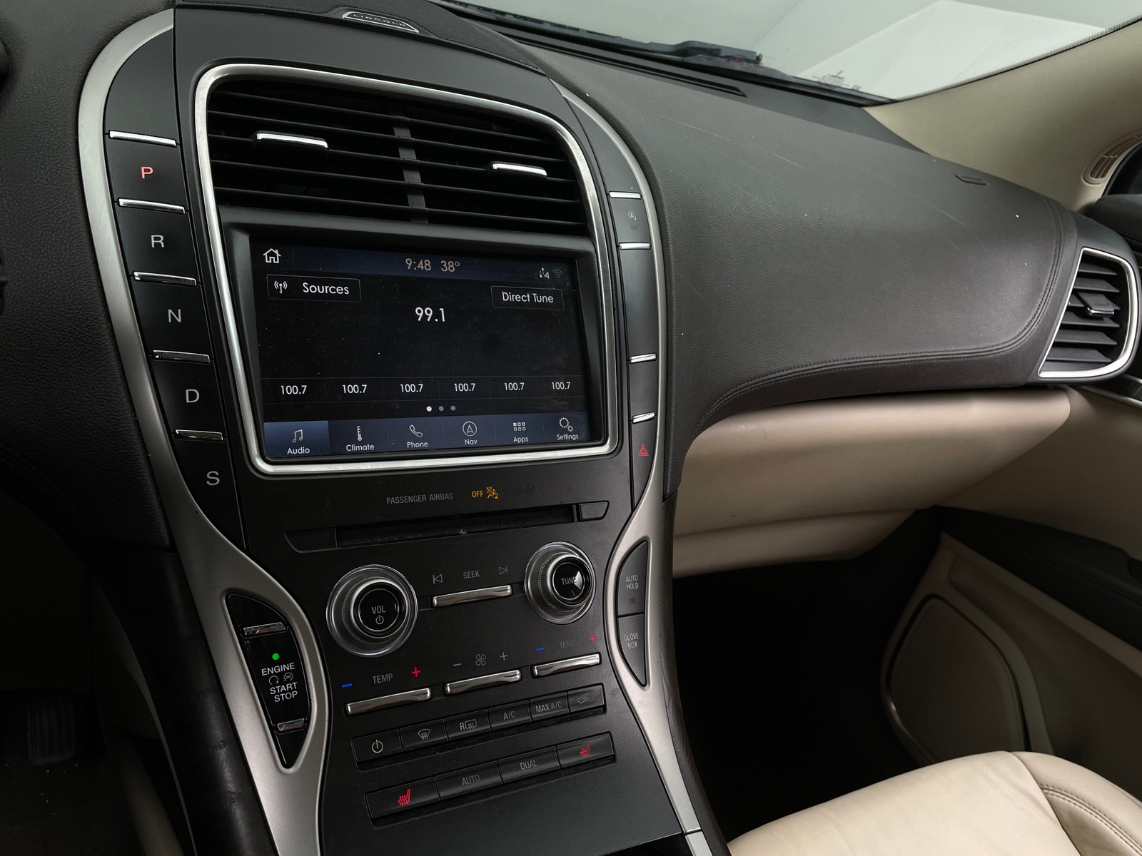 Thumbnail: 2019 Lincoln Nautilus - 3