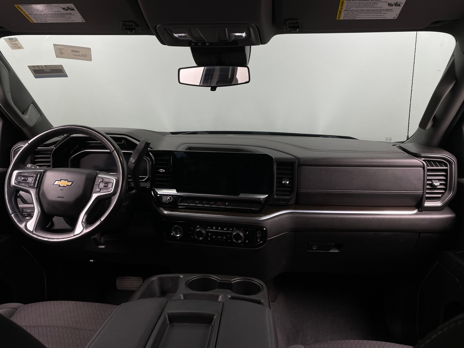 Thumbnail: 2022 Chevrolet Silverado 1500 - 3