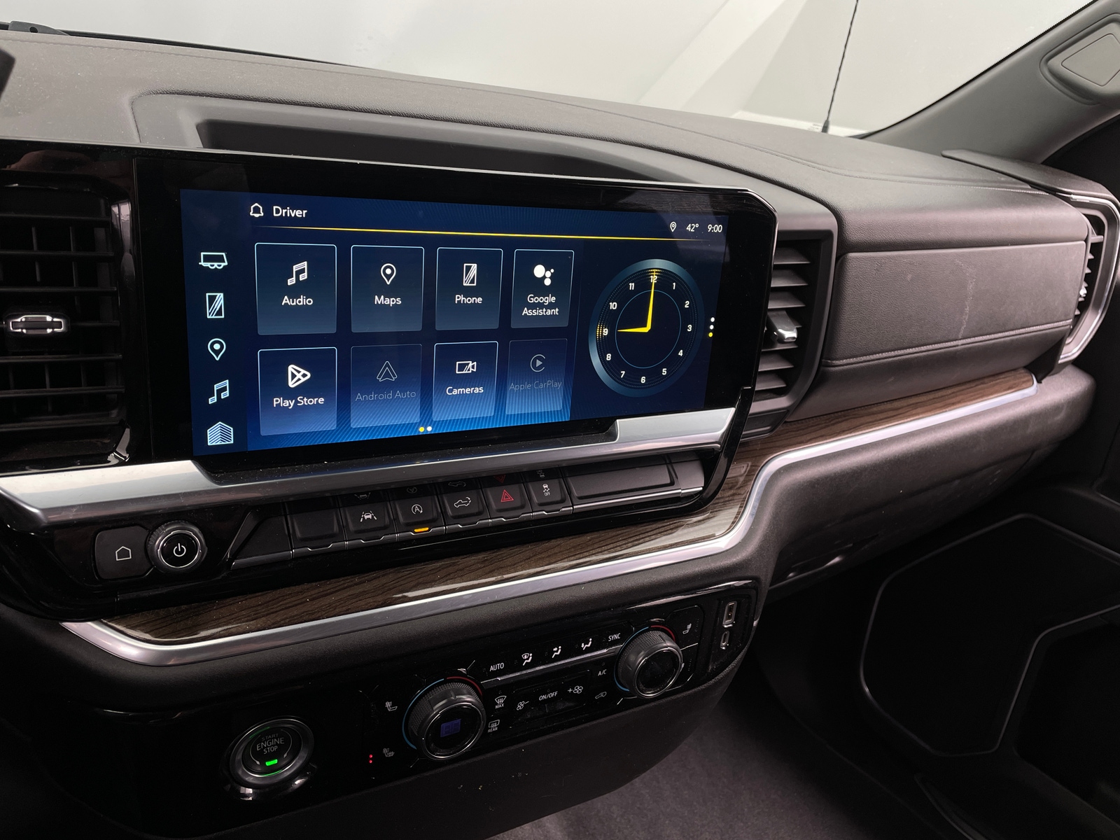 Thumbnail: 2022 Chevrolet Silverado 1500 - 4