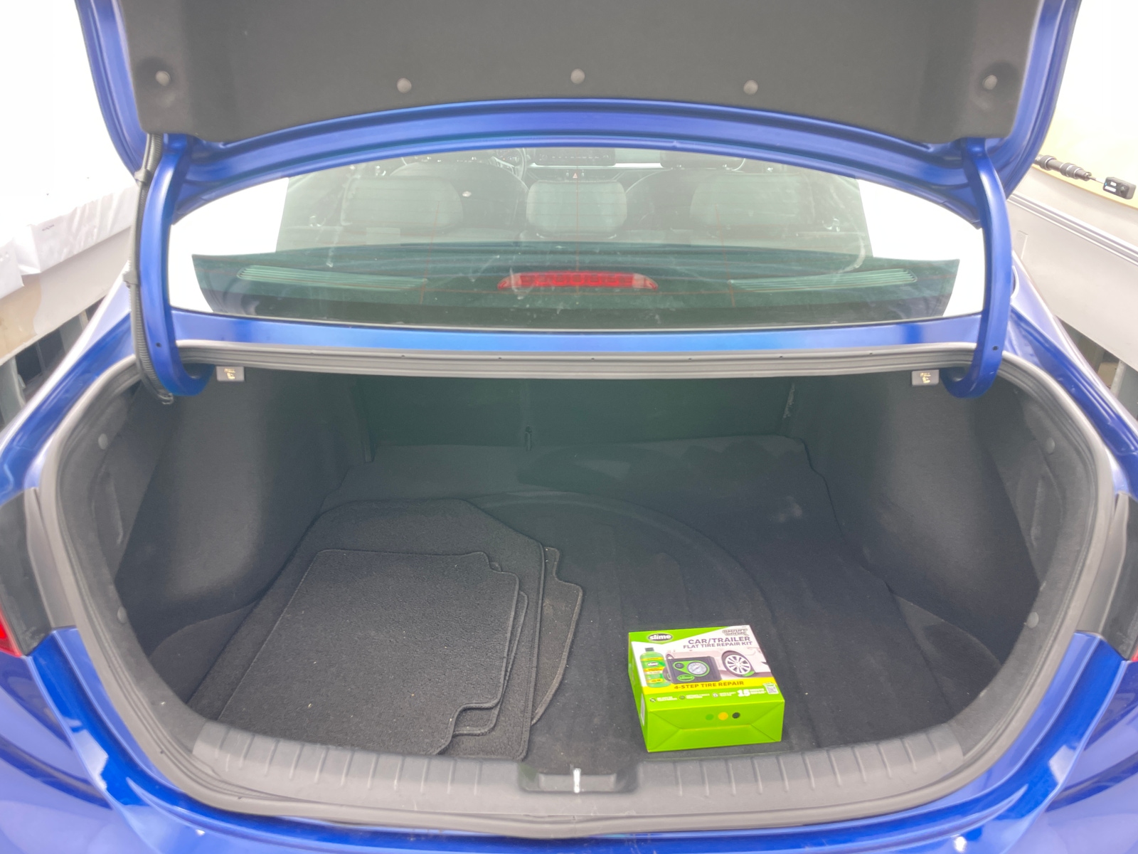 Thumbnail: 2024 Kia Forte - 7