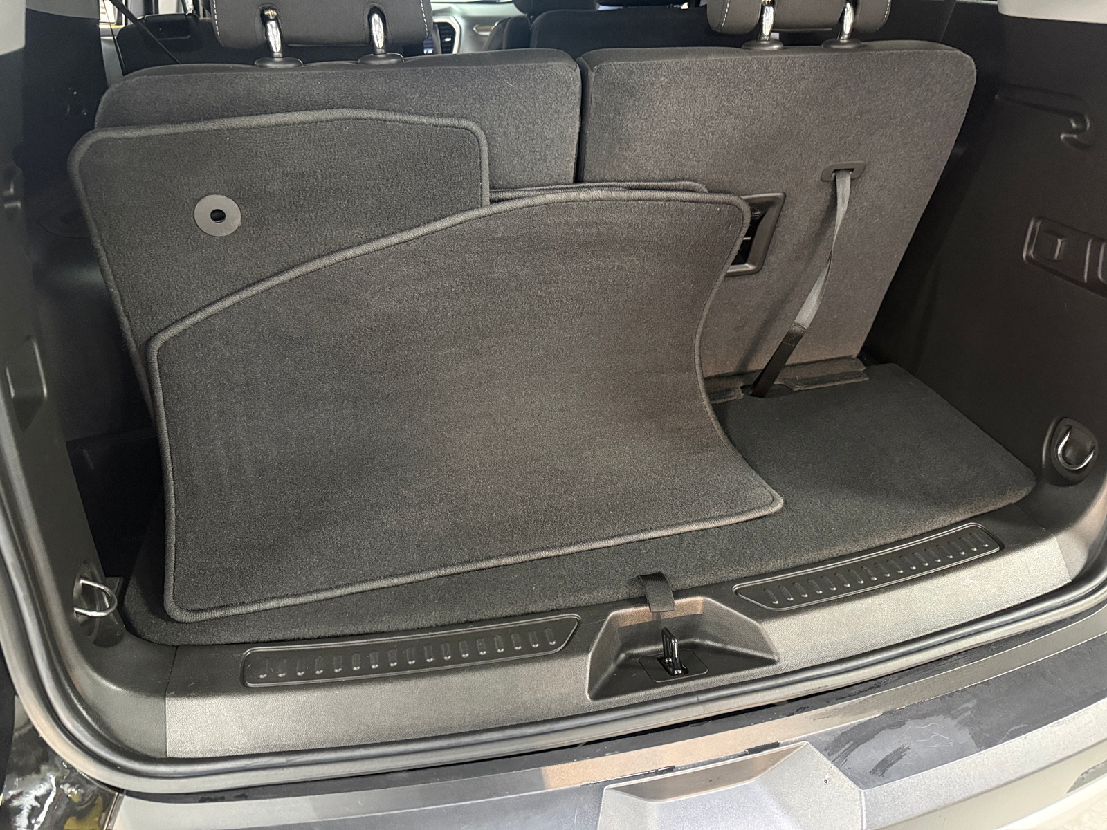 Thumbnail: 2023 GMC Acadia - 7