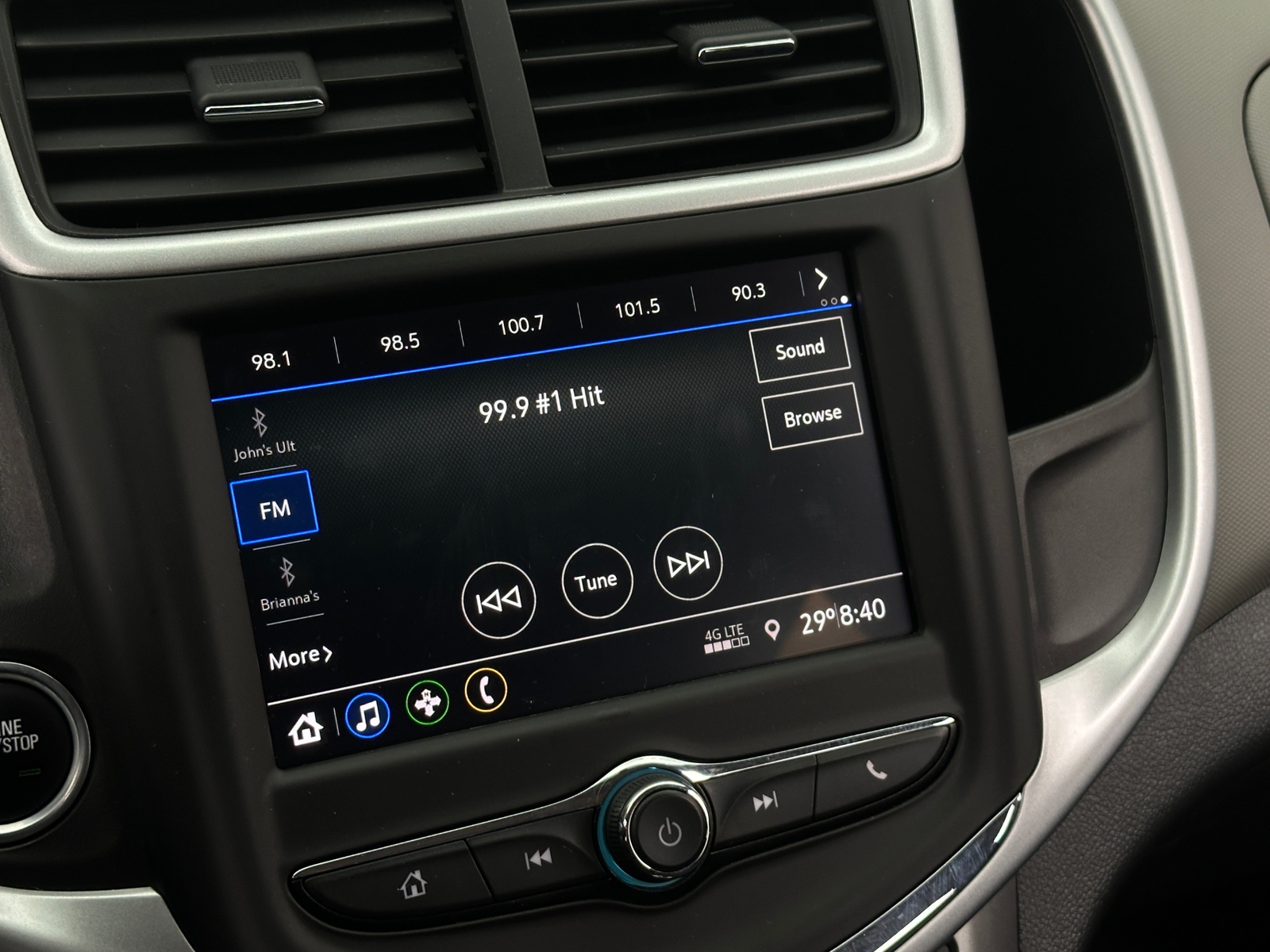 Thumbnail: 2020 Chevrolet Sonic - 4