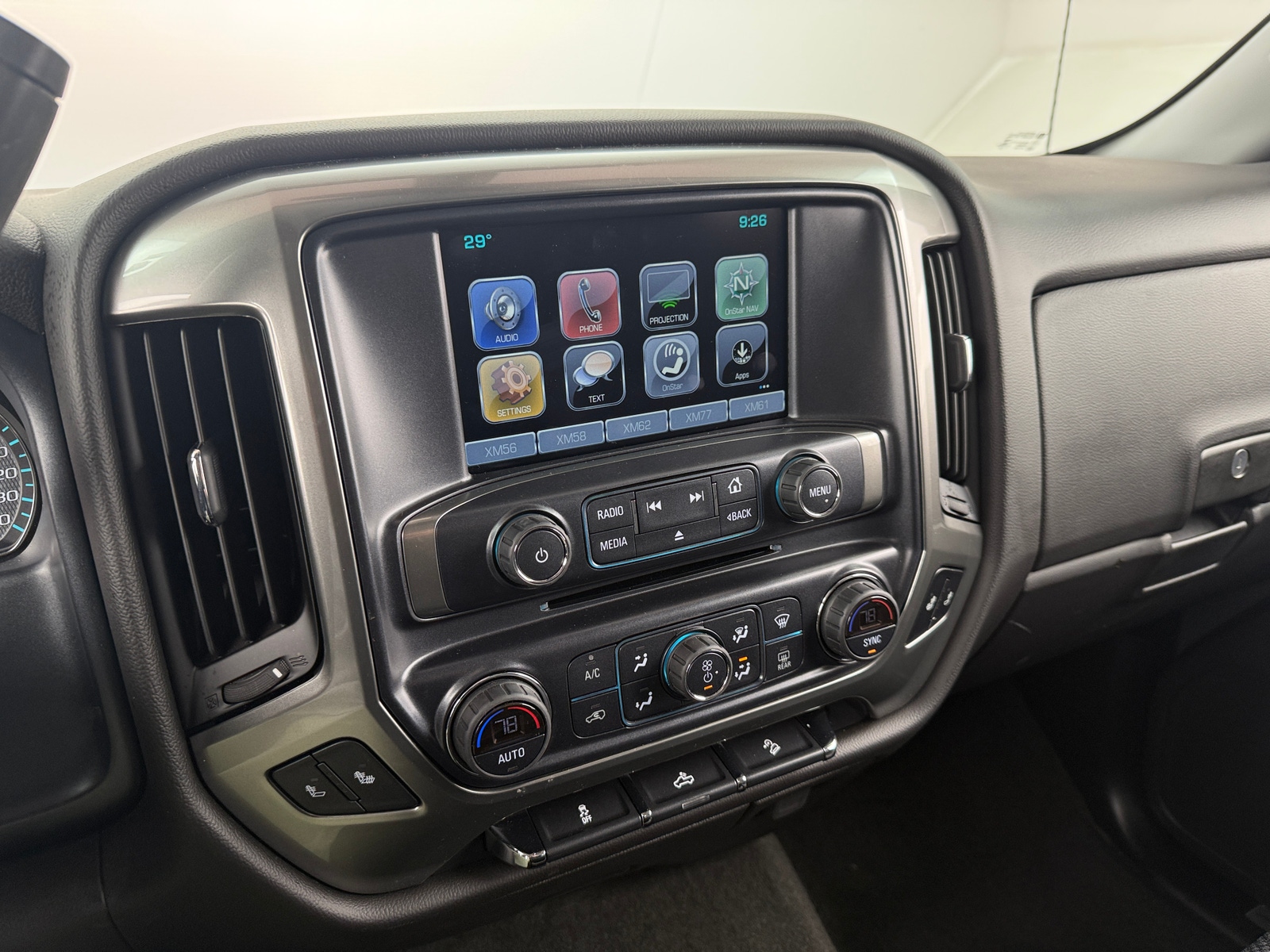 Thumbnail: 2018 Chevrolet Silverado 1500 - 4