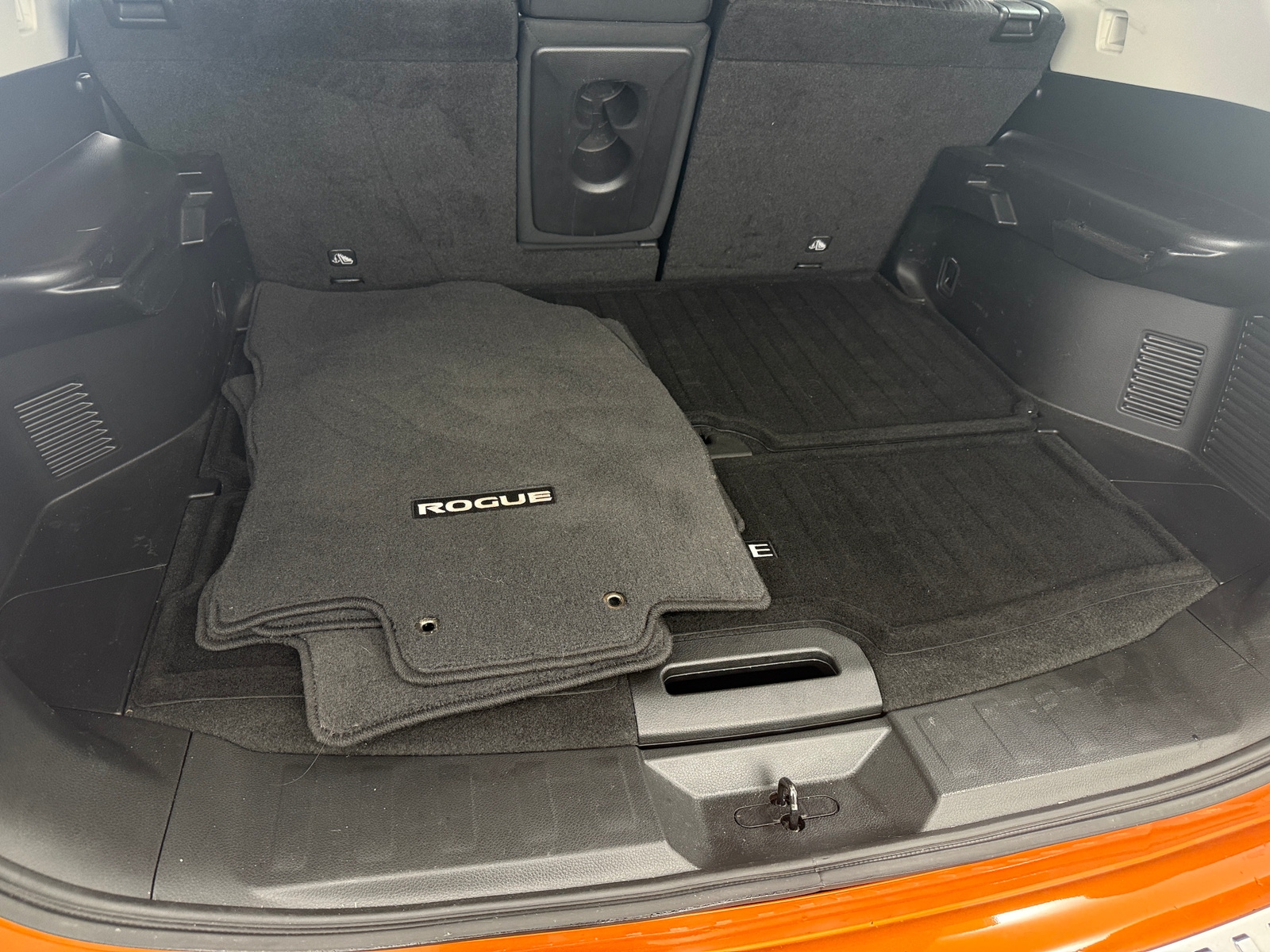 Thumbnail: 2020 Nissan Rogue - 7