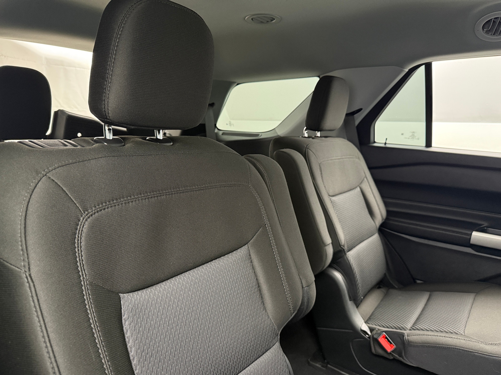 Thumbnail: 2022 Ford Explorer - 6