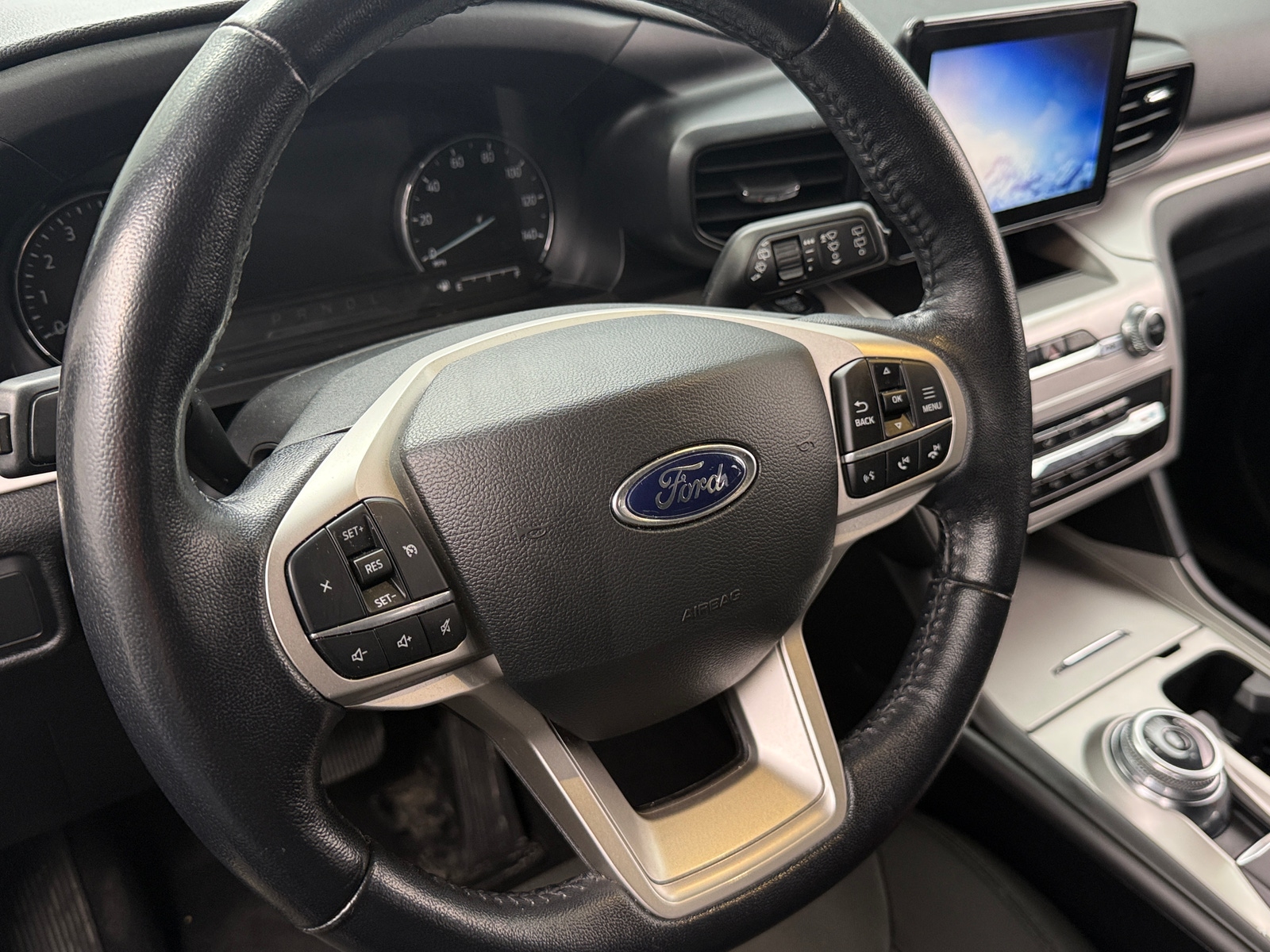 Thumbnail: 2022 Ford Explorer - 5