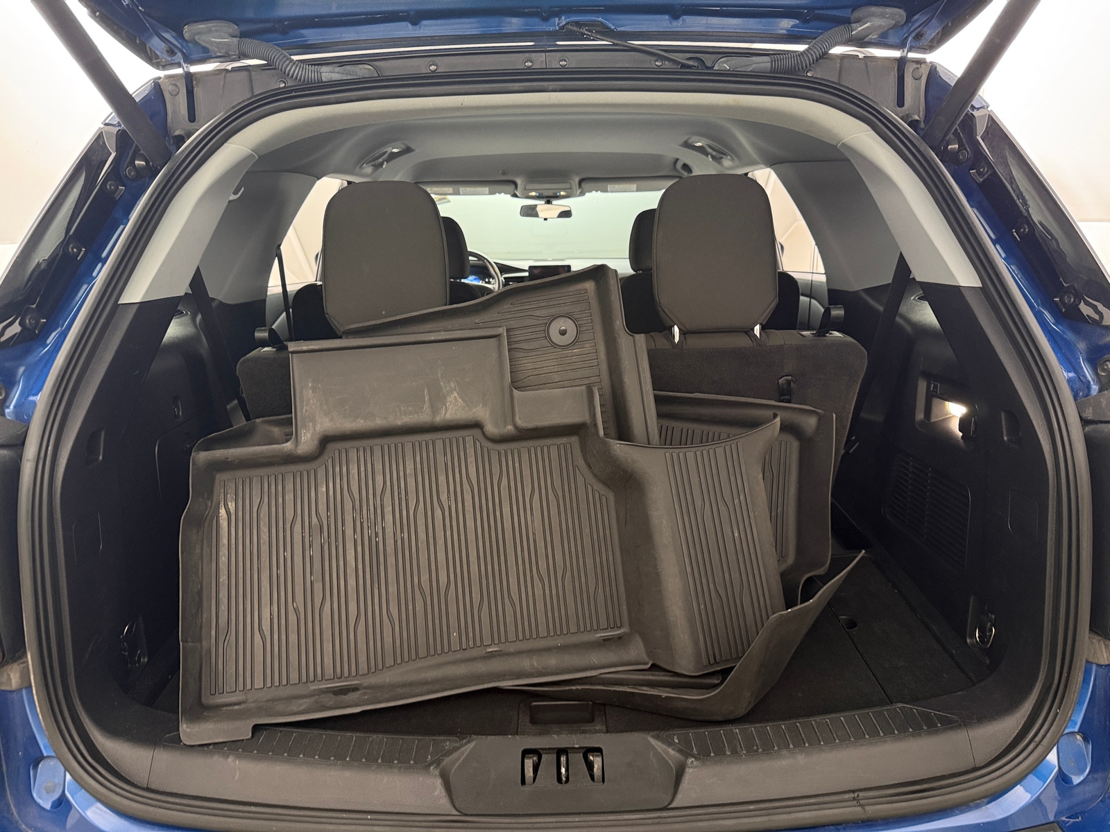 Thumbnail: 2022 Ford Explorer - 7